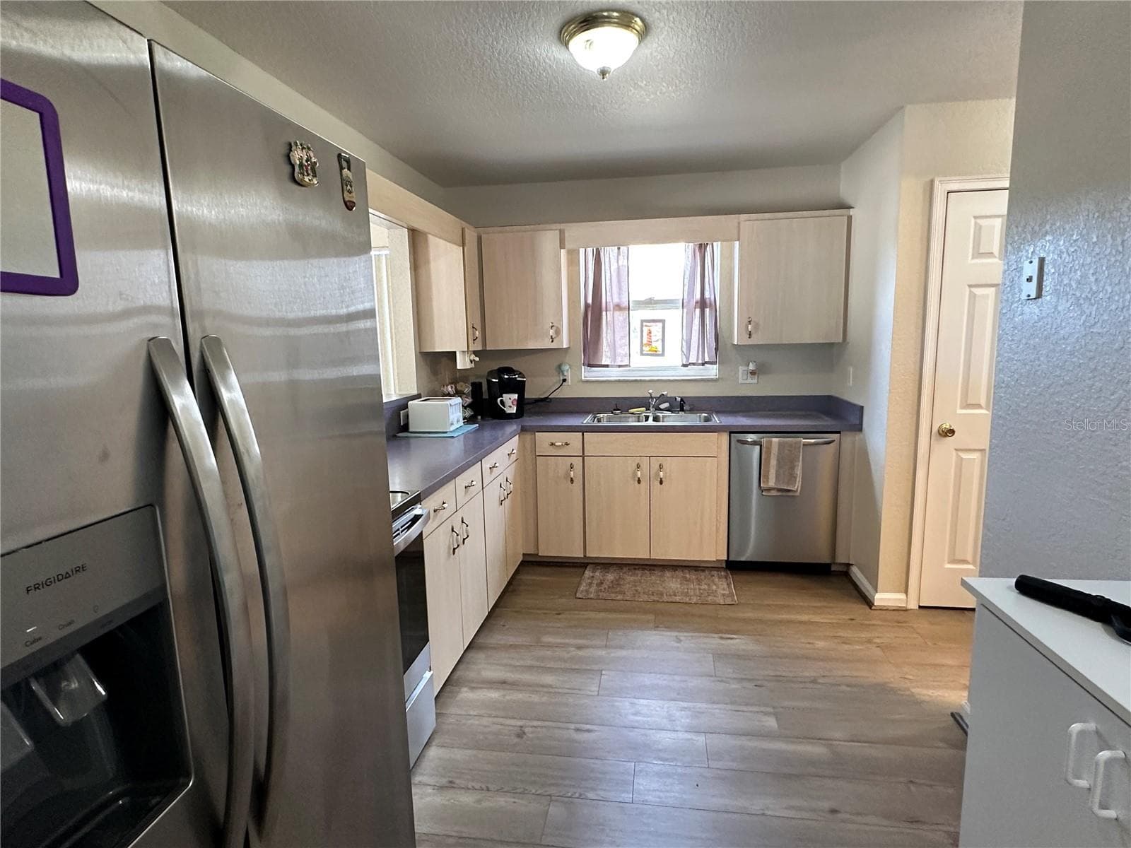Single Family Residence at 1155 MOTORCOACH DR, POLK CITY, photo 9 of 27