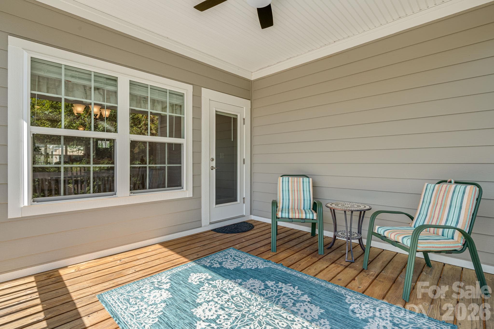 Spacious, covered back deck - 76 Rose Creek Road, Leicester