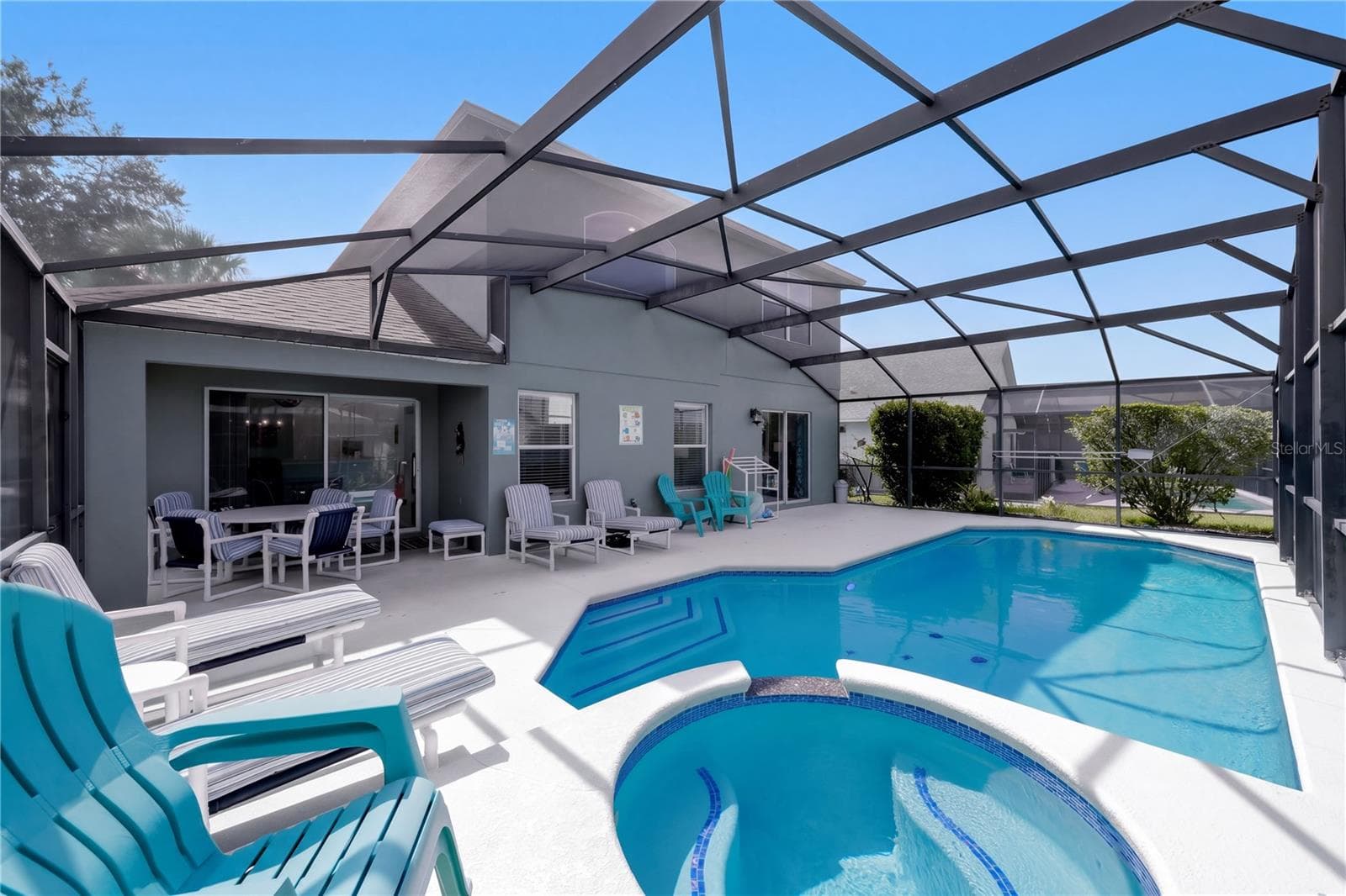 Single Family Residence at 2608 EMERALD ISLAND BLVD, KISSIMMEE, photo 2 of 32