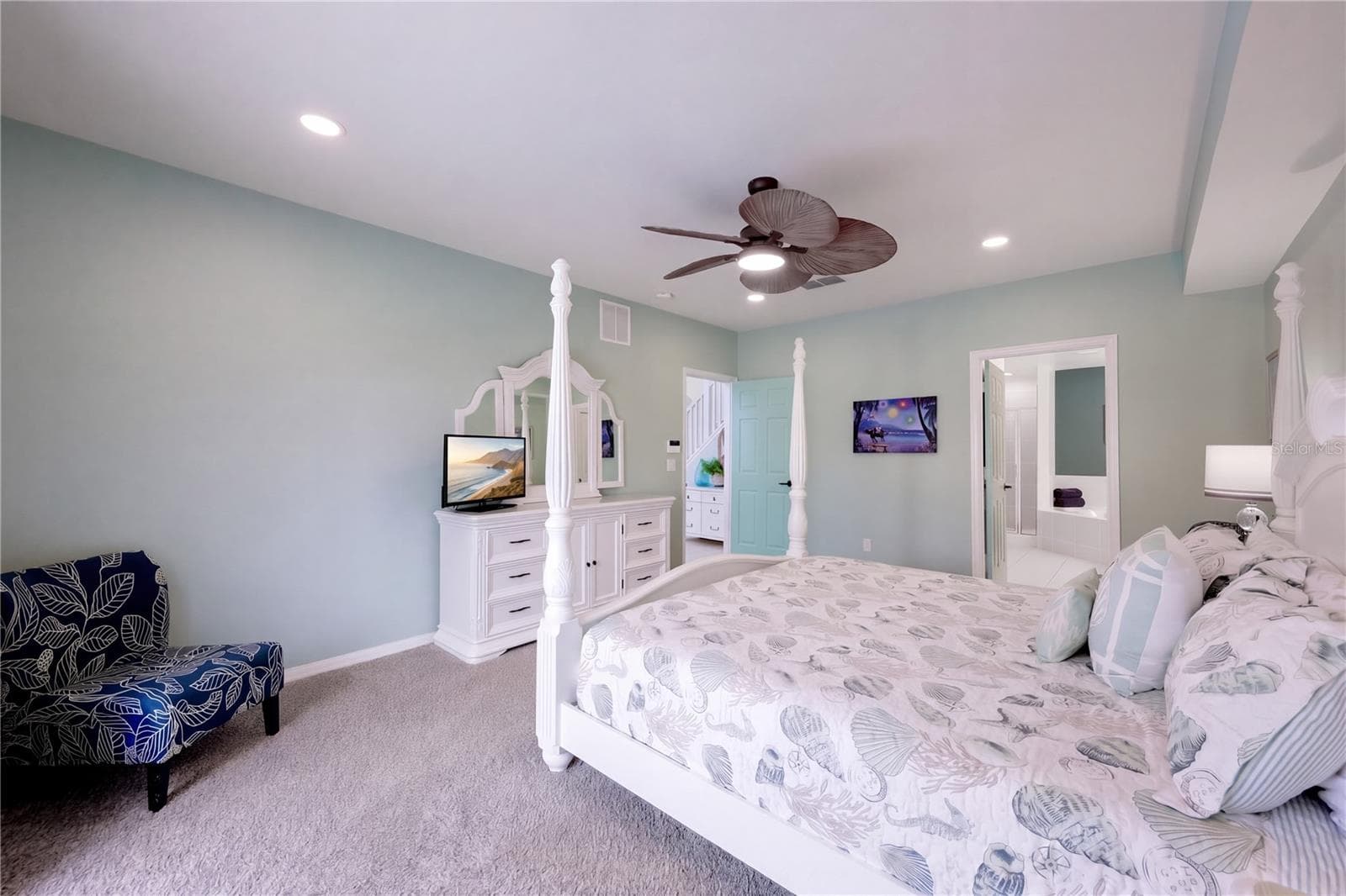 Single Family Residence at 2608 EMERALD ISLAND BLVD, KISSIMMEE, photo 10 of 32