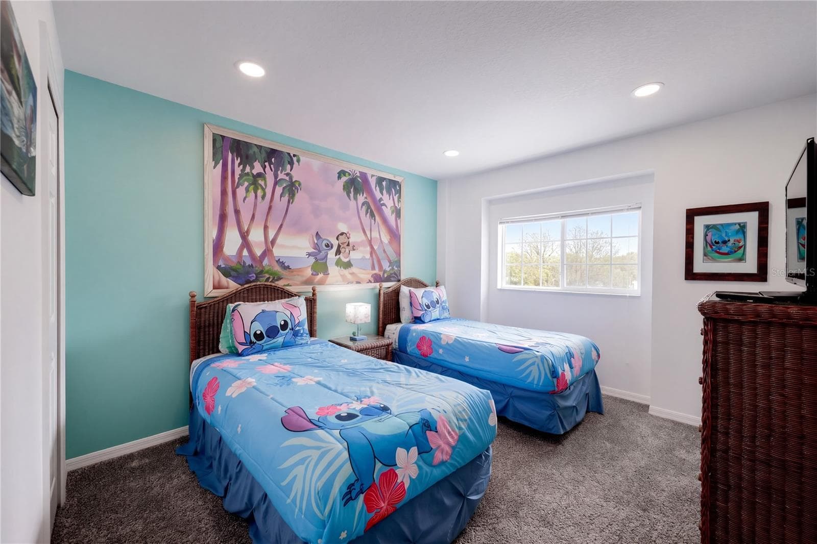 Single Family Residence at 2608 EMERALD ISLAND BLVD, KISSIMMEE, photo 16 of 32