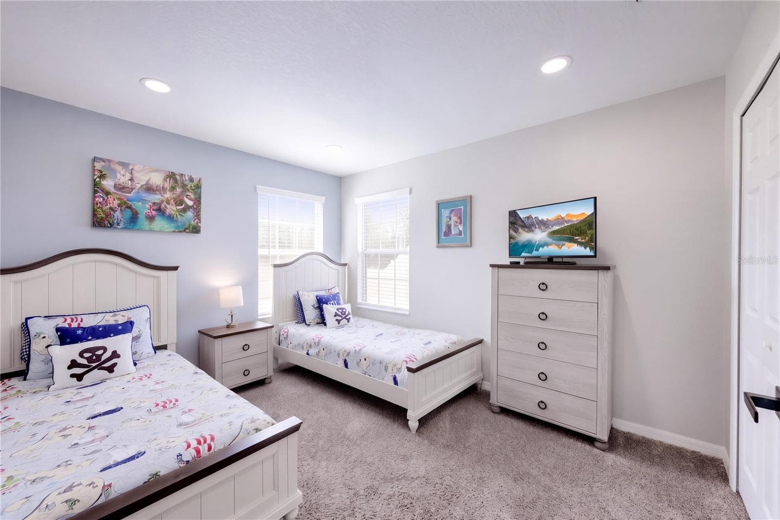 Single Family Residence at 2608 EMERALD ISLAND BLVD, KISSIMMEE, photo 21 of 32