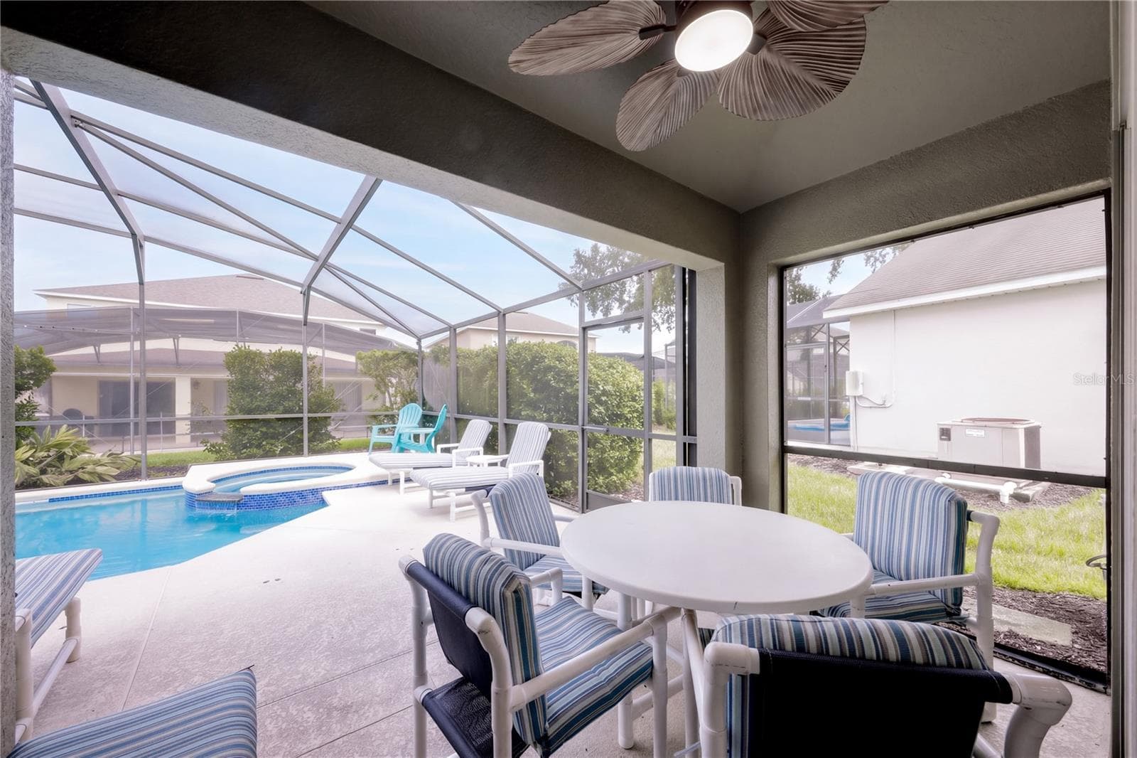 Single Family Residence at 2608 EMERALD ISLAND BLVD, KISSIMMEE, photo 26 of 32