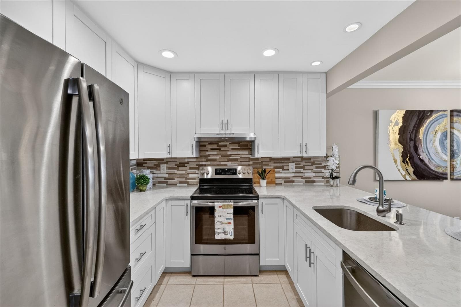 Condominium at 731 83RD AVE N #105, ST PETERSBURG, photo 4 of 33