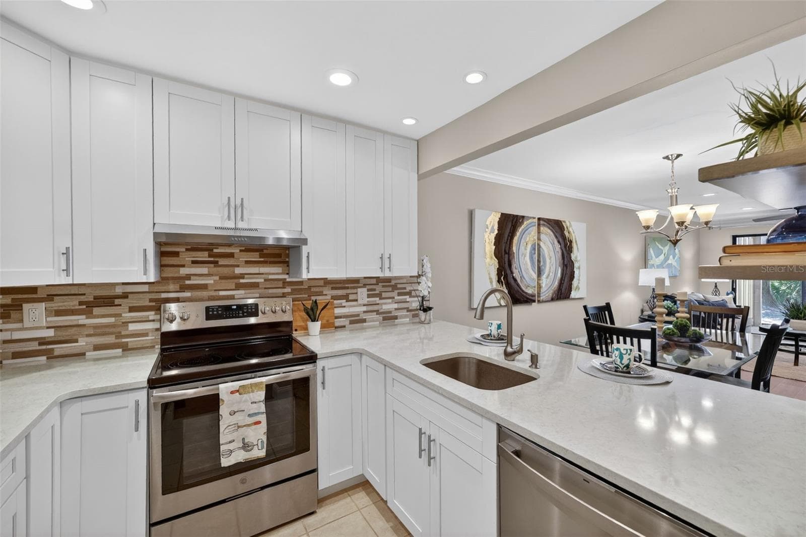 Condominium at 731 83RD AVE N #105, ST PETERSBURG, photo 5 of 33