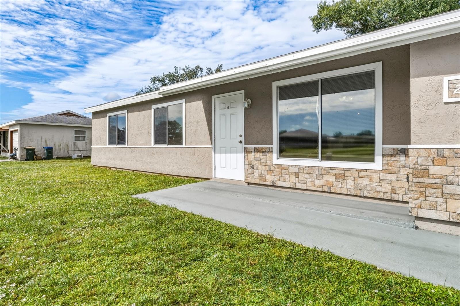 Entrance - 2555 PAN AMERICAN BLVD, NORTH PORT