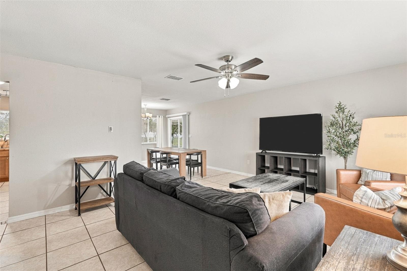 Living Room - 2555 PAN AMERICAN BLVD, NORTH PORT