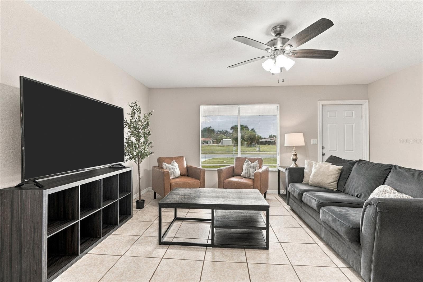 Living Room - 2555 PAN AMERICAN BLVD, NORTH PORT
