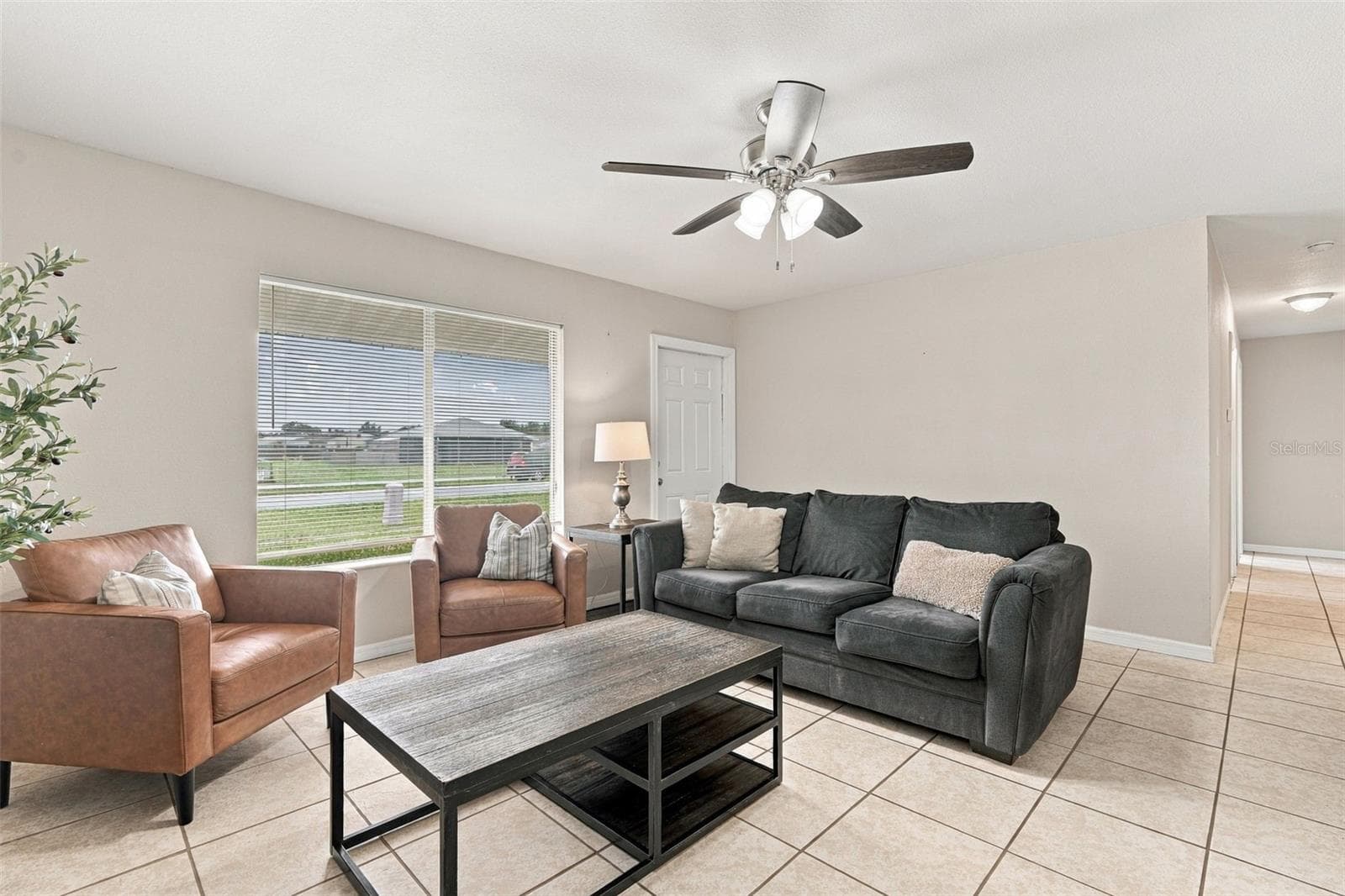 Living Room - 2555 PAN AMERICAN BLVD, NORTH PORT