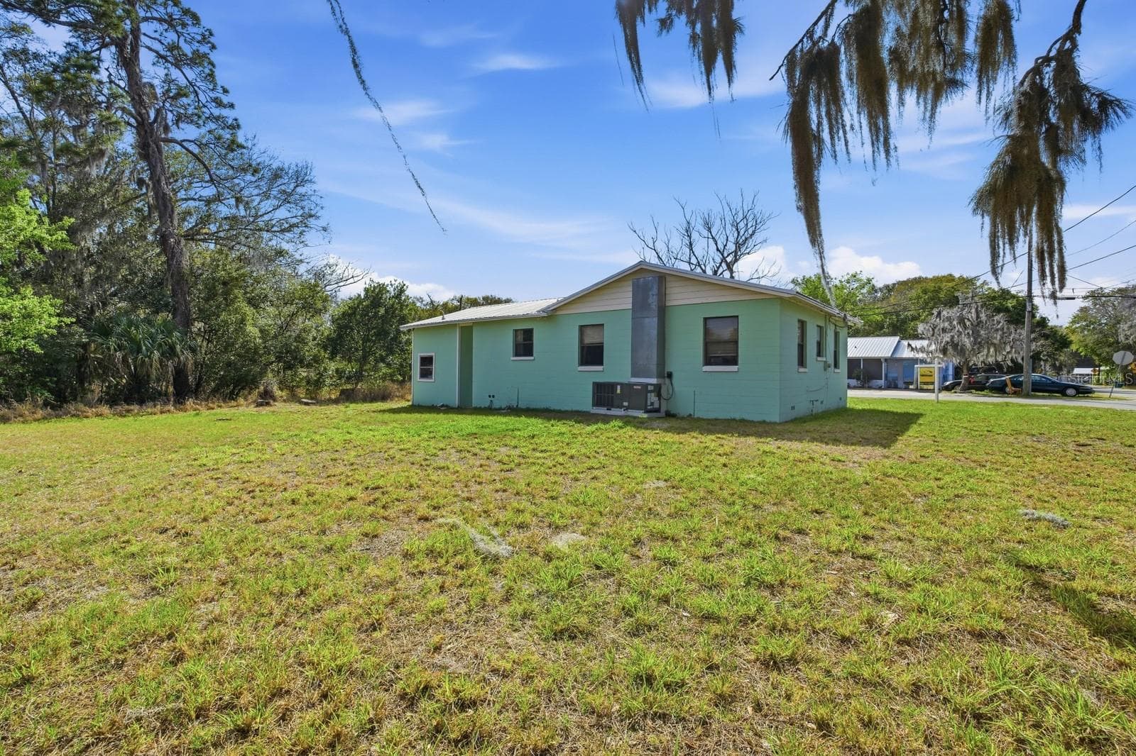 Single Family Residence at 2627 MYRTLE AVE, MIMS, photo 19 of 24