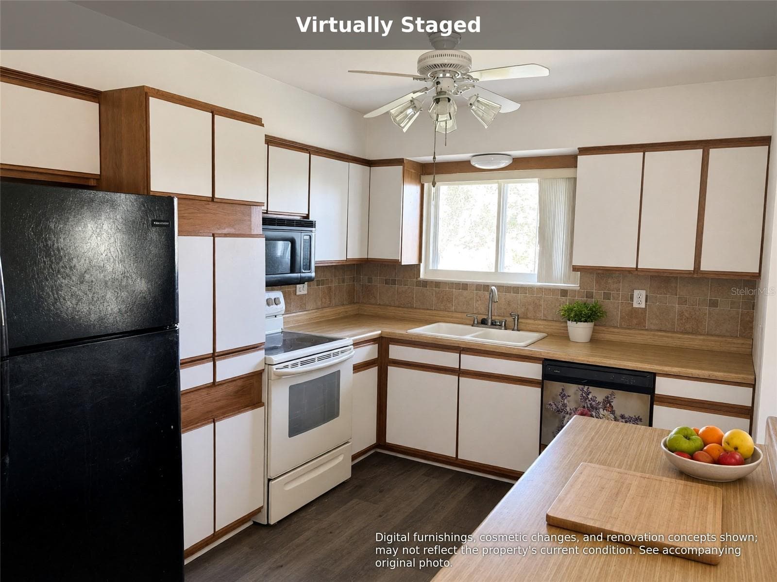 Single Family Residence at 1515 ARROWHEAD DR, SUN CITY CENTER, photo 6 of 8