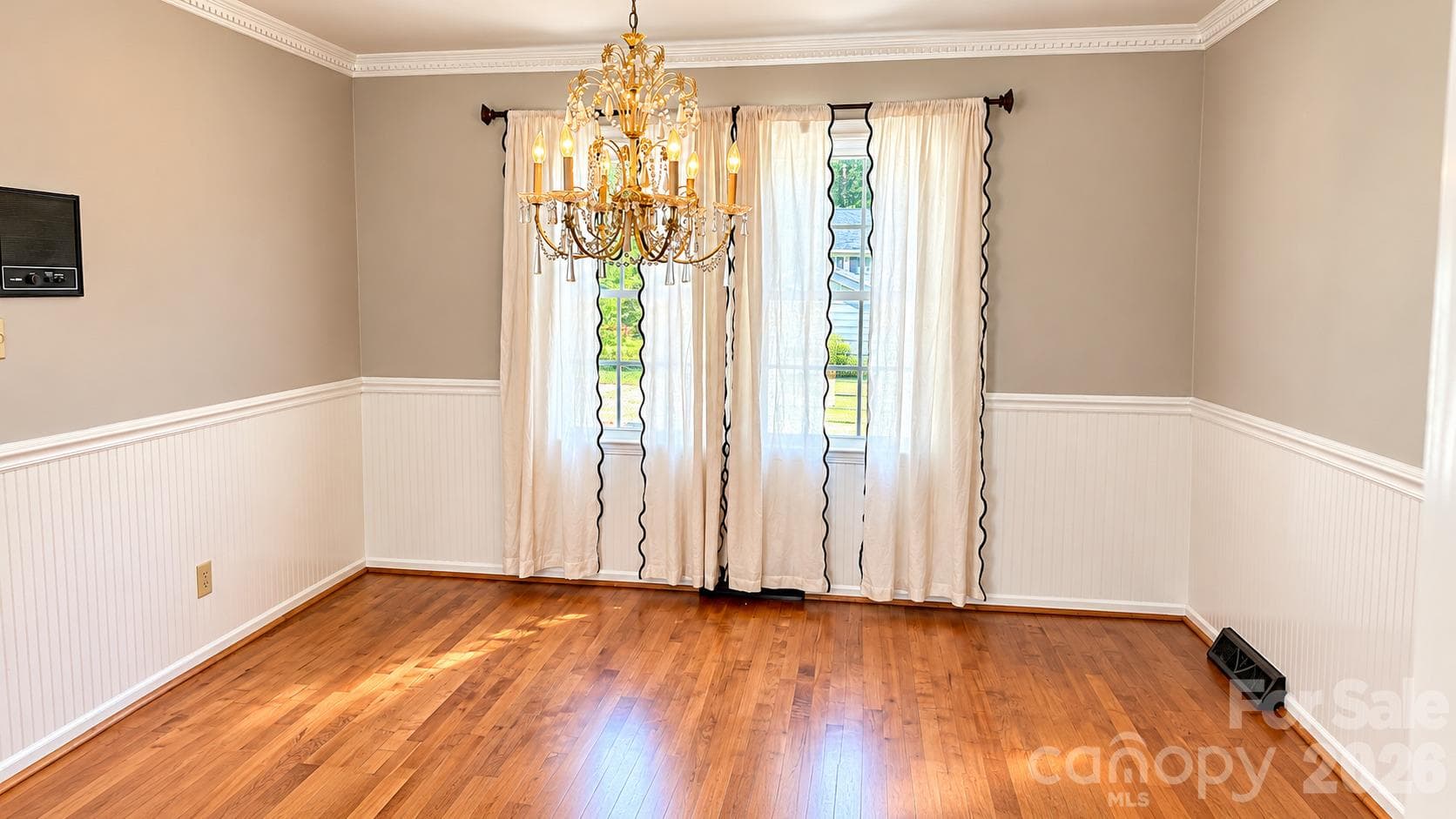Single Family Residence at 120 Wellington Drive, Salisbury, photo 19 of 40