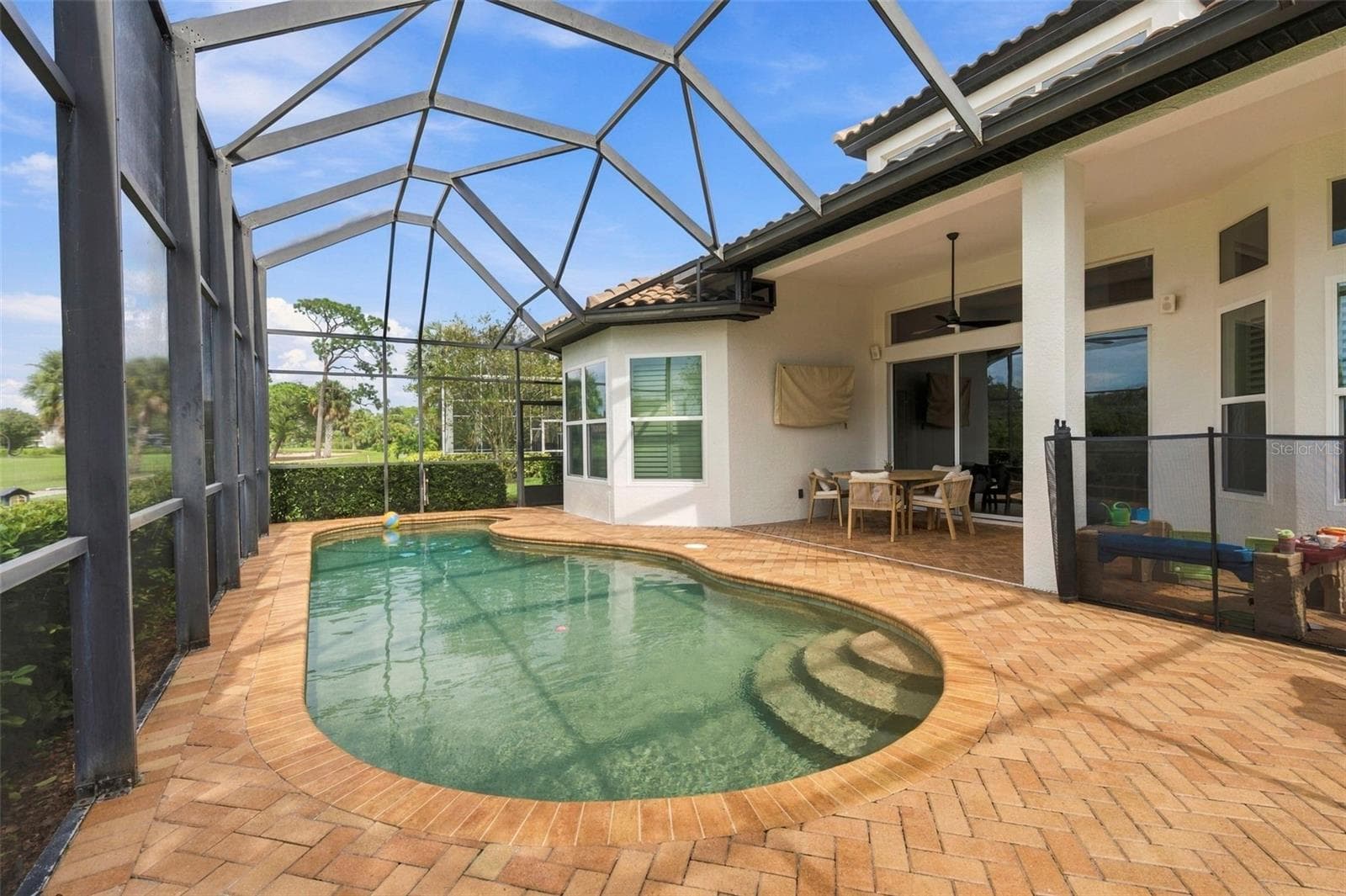 Single Family Residence at 9925 SAGO POINT DR, SEMINOLE, photo 46 of 64