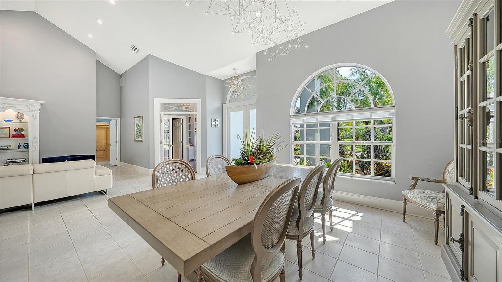 Single Family Residence at 8136 REGENTS CT, UNIVERSITY PARK, photo 21 of 134