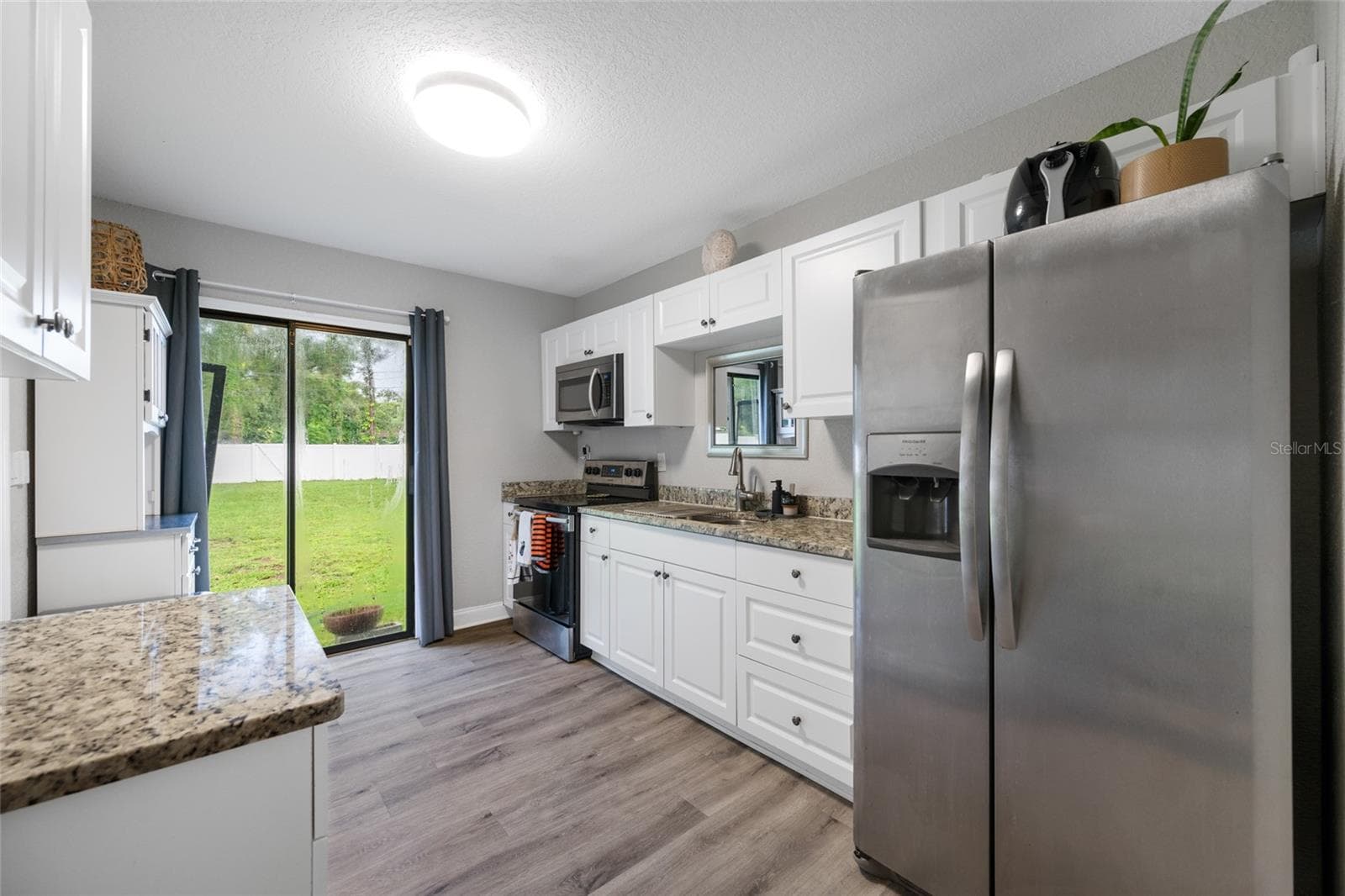 Single Family Residence at 1520 NORFOLK ST N, ST PETERSBURG, photo 11 of 24
