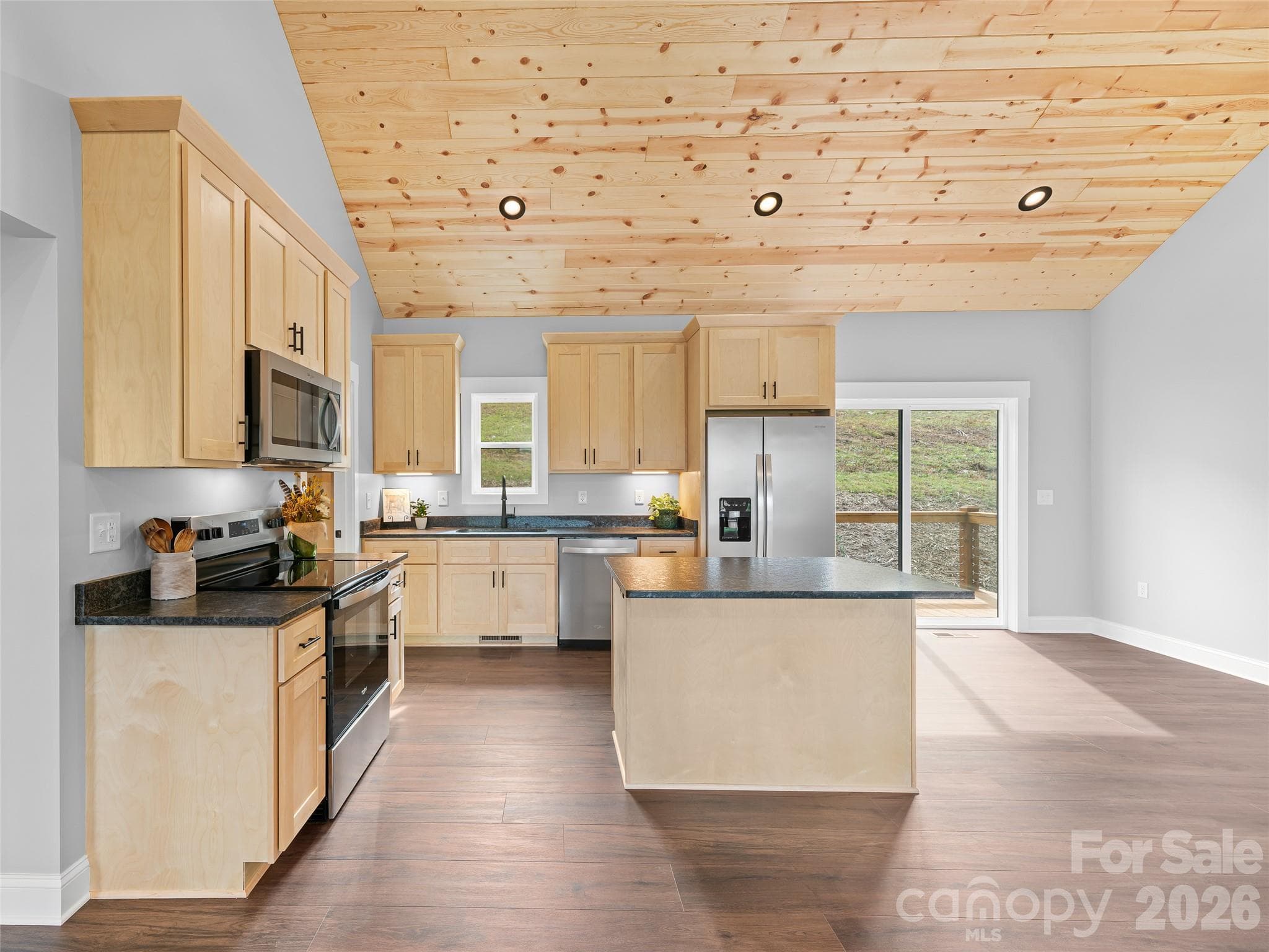 Single Family Residence at 110 Shangrila Trail, Spruce Pine, photo 11 of 45