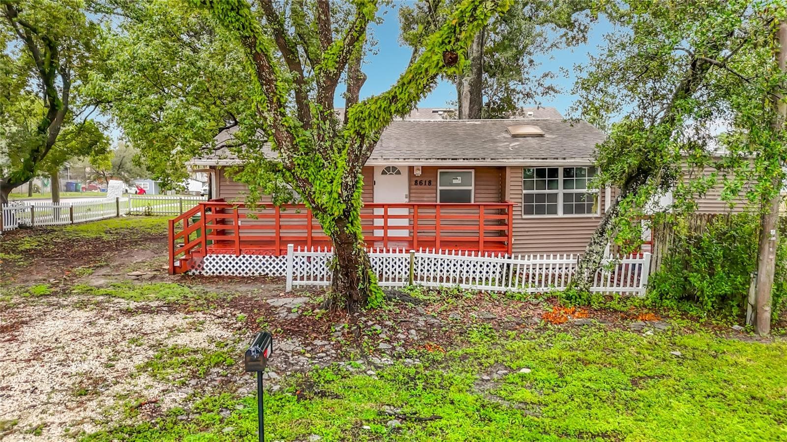 Single Family Residence at 8618 20TH ST, TAMPA, photo 4 of 51
