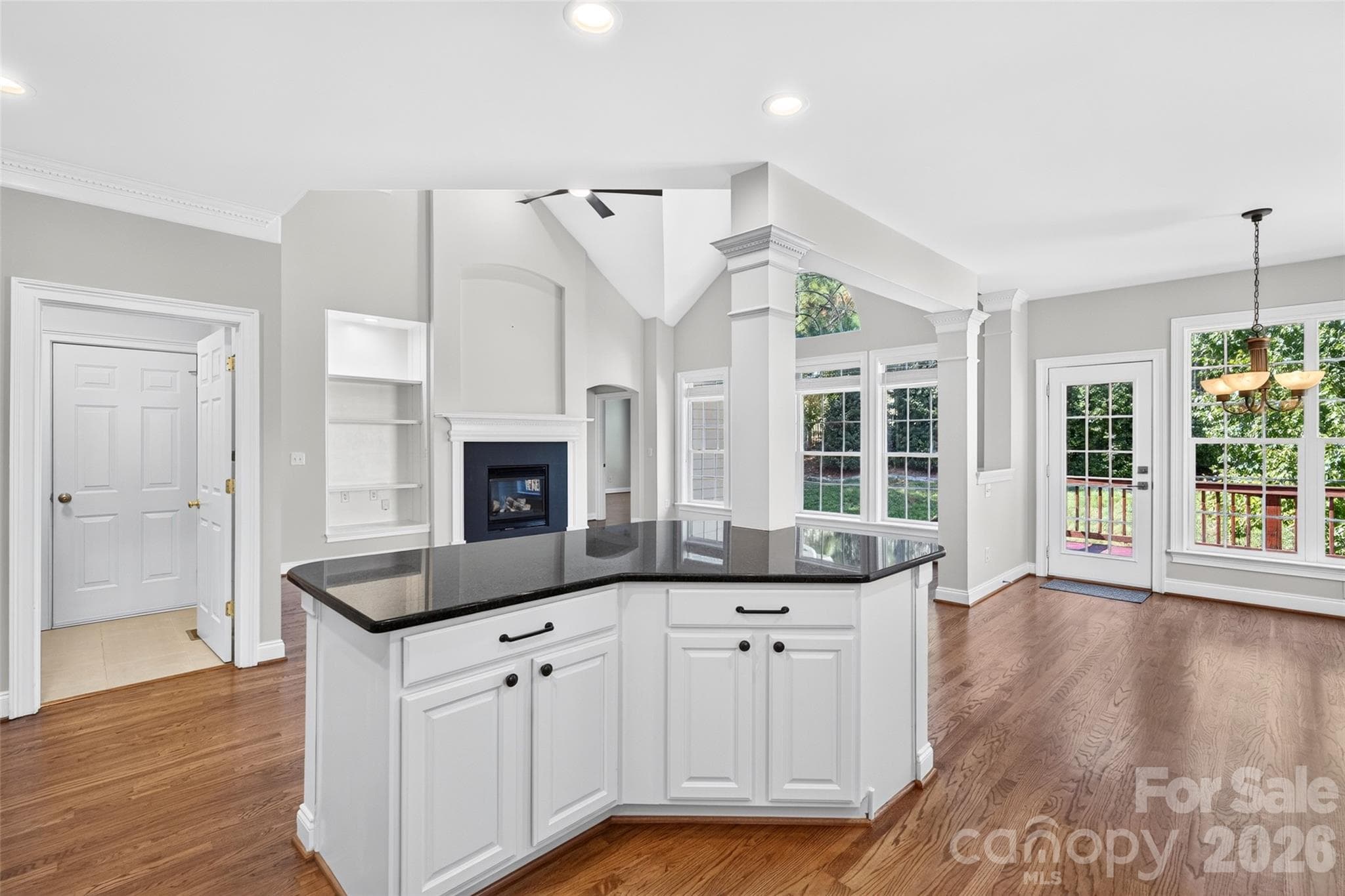 Kitchen island - 231 Fairview Lane, Davidson