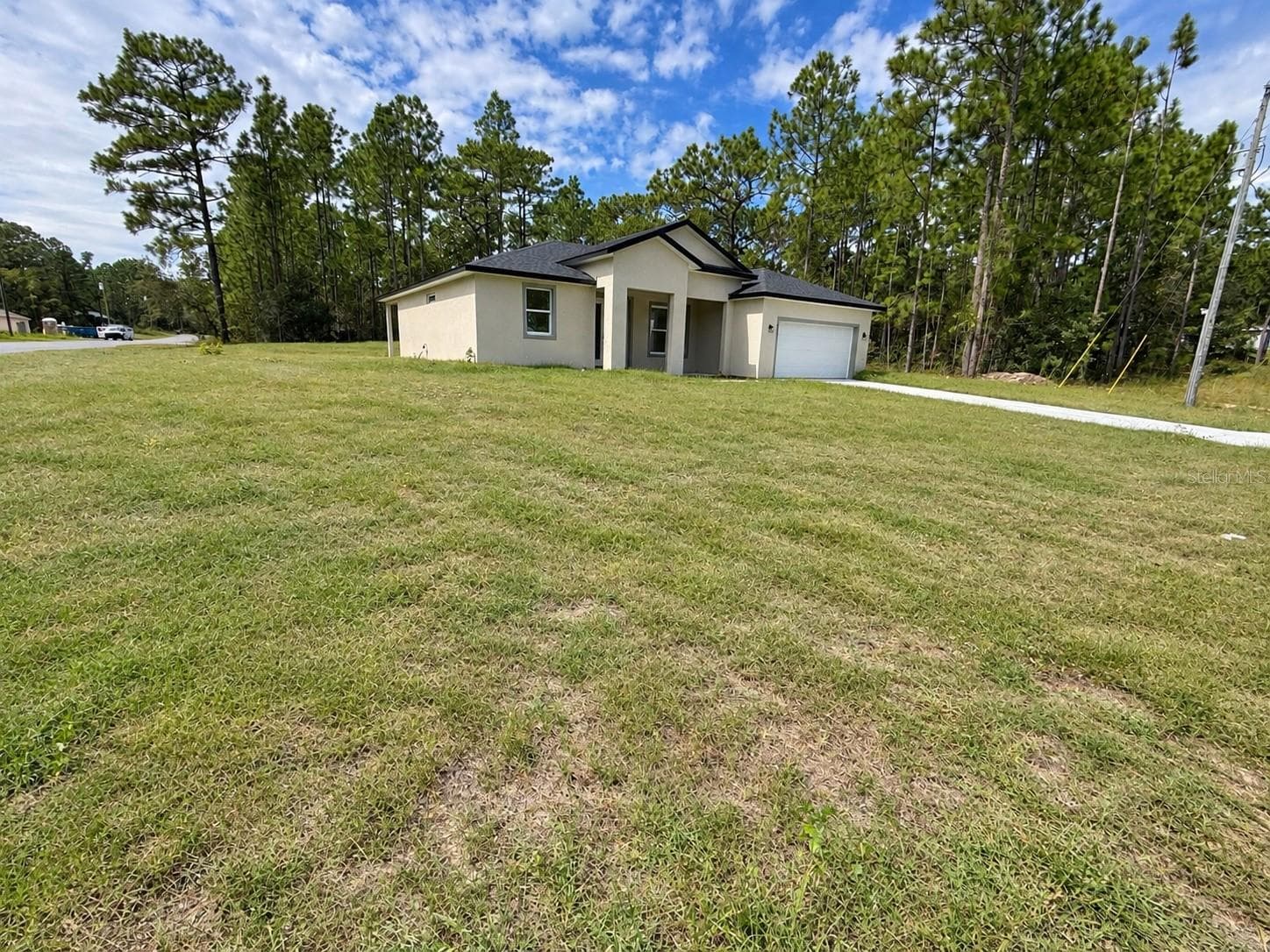 Single Family Residence at 9500 N CHERRY LAKE DR, DUNNELLON, photo 4 of 28