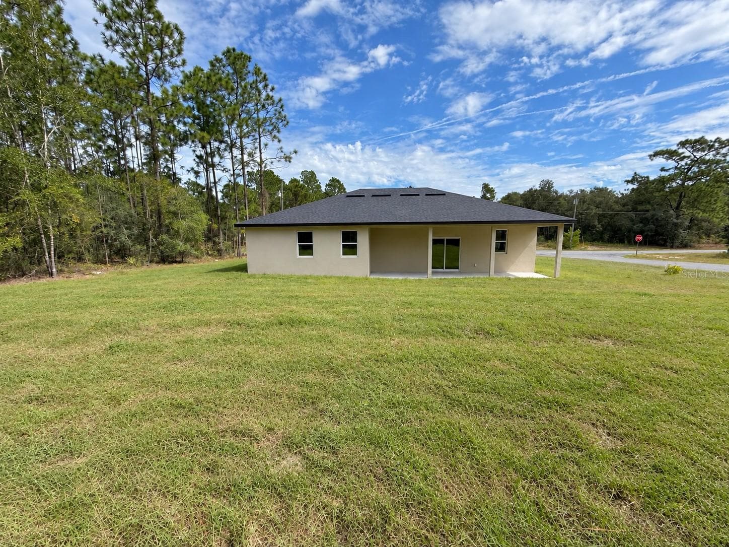 Single Family Residence at 9500 N CHERRY LAKE DR, DUNNELLON, photo 7 of 28