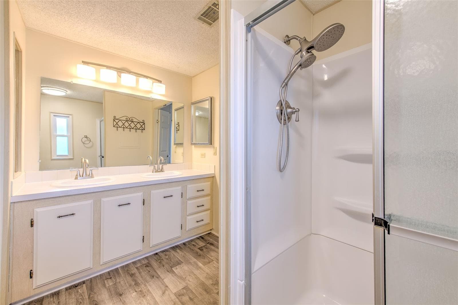 Manufactured Home at 35207 MAKENZIE ST, ZEPHYRHILLS, photo 30 of 42