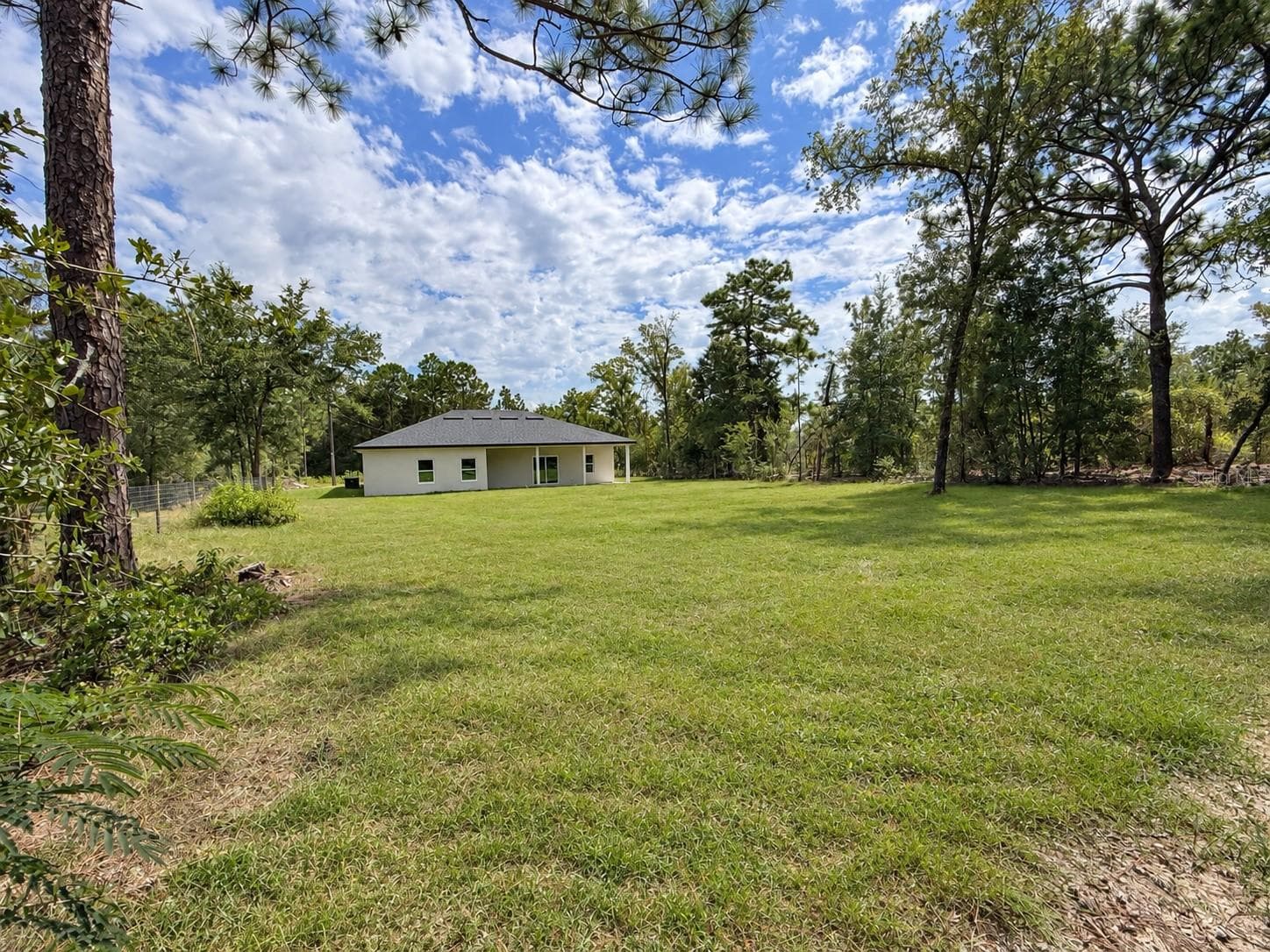 Single Family Residence at 11430 N CYNTHIA TER, DUNNELLON, photo 7 of 32