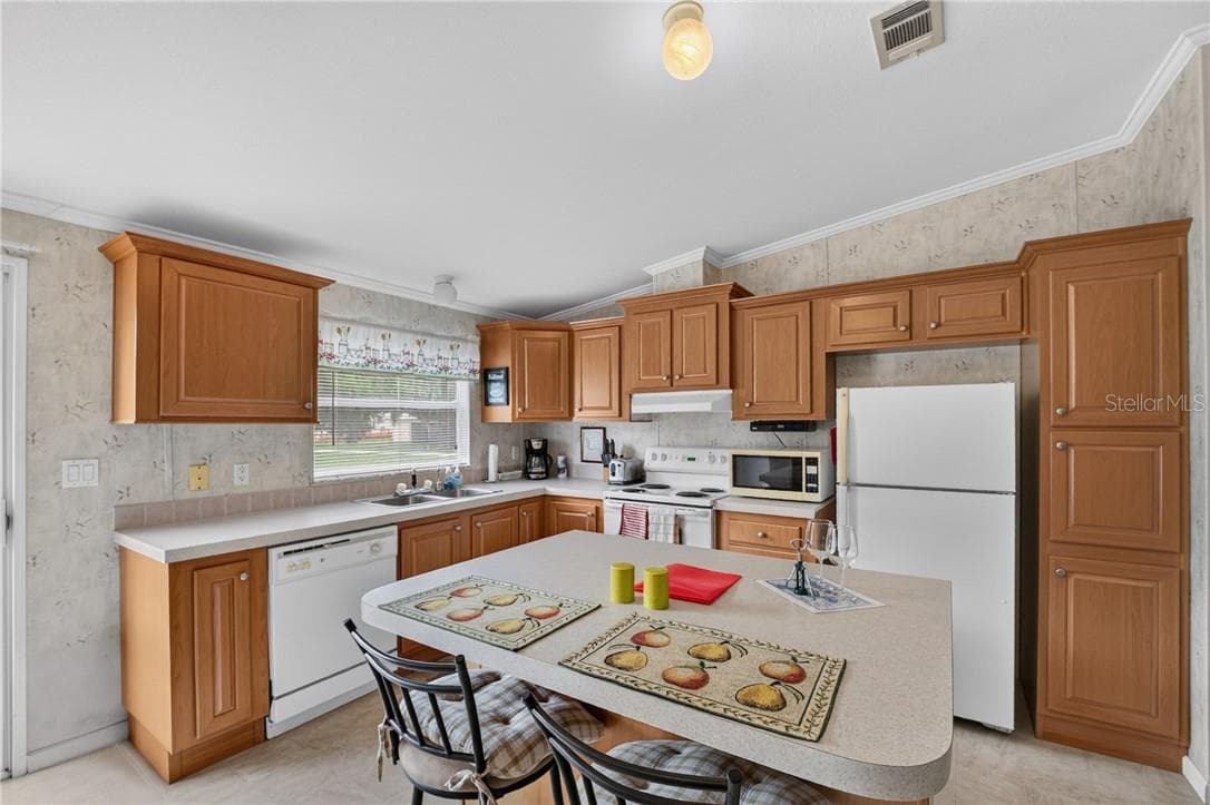 House 1 Interior - 13550 Highway 40 E, DUNNELLON FL 34431