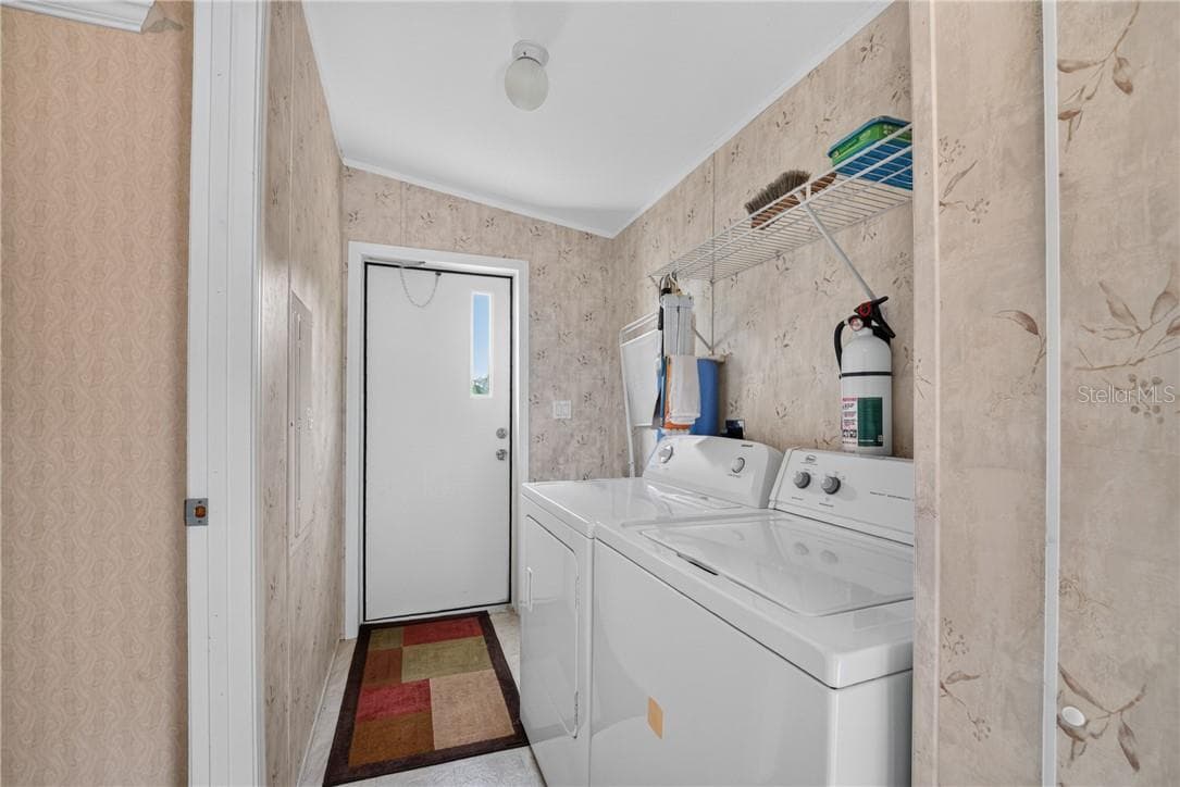 House 1 Interior - 13550 Highway 40 E, DUNNELLON FL 34431