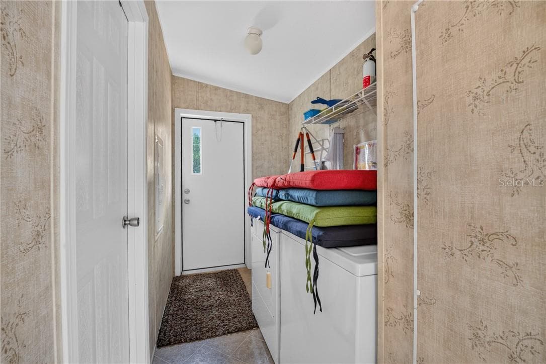 House 2 Interior - 13550 Highway 40 E, DUNNELLON FL 34431