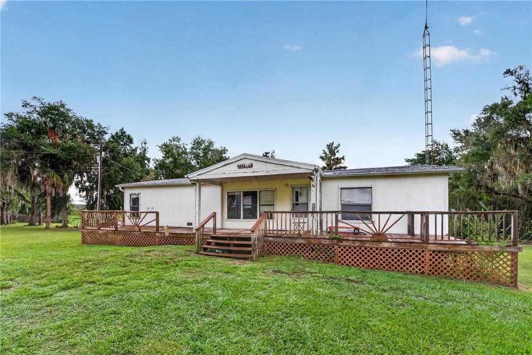 House 5 Exterior - 13550 Highway 40 E, DUNNELLON FL 34431