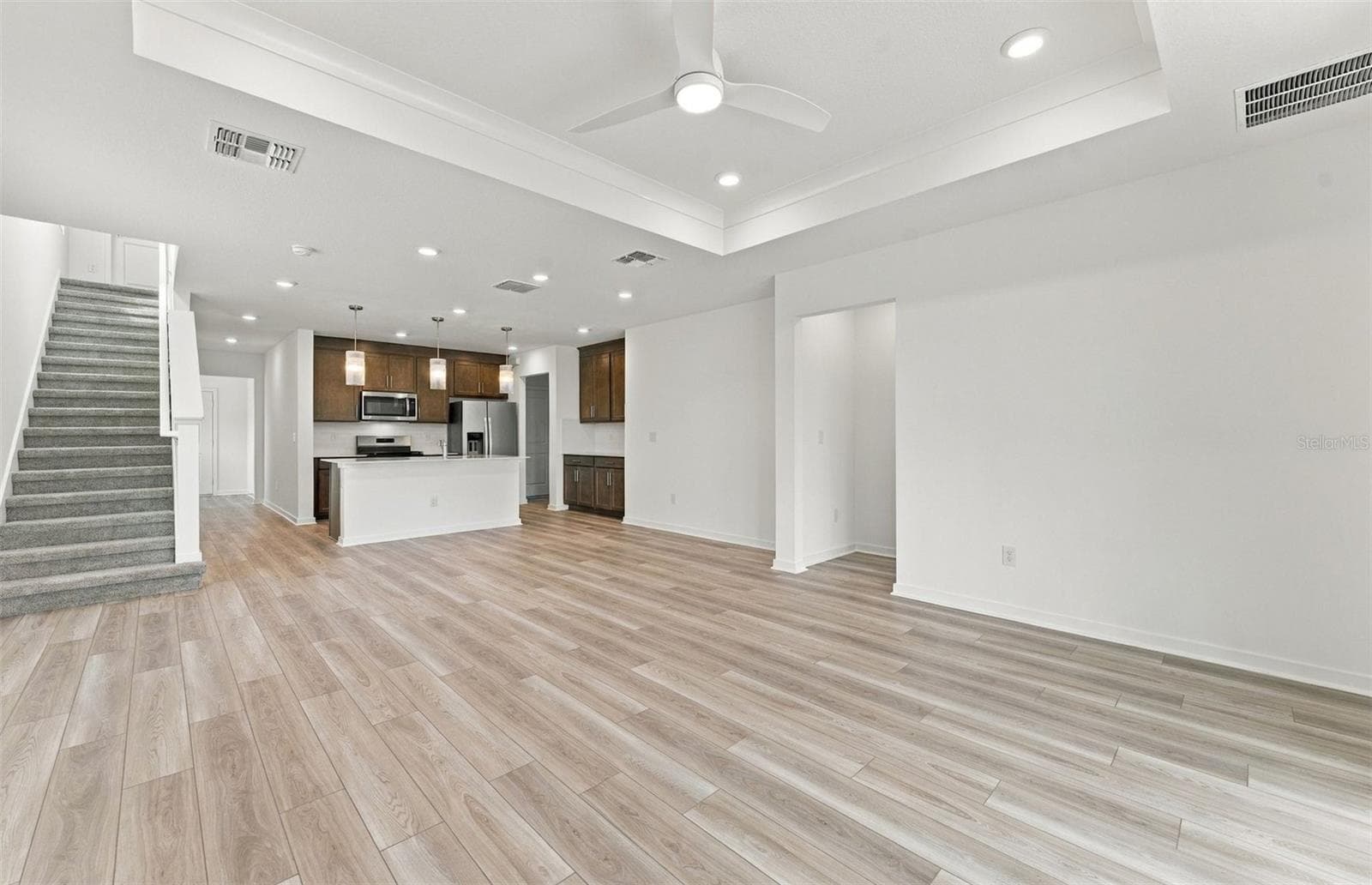 Open Concept Home Design - 1391 ALLAGASH DR, ZEPHYRHILLS