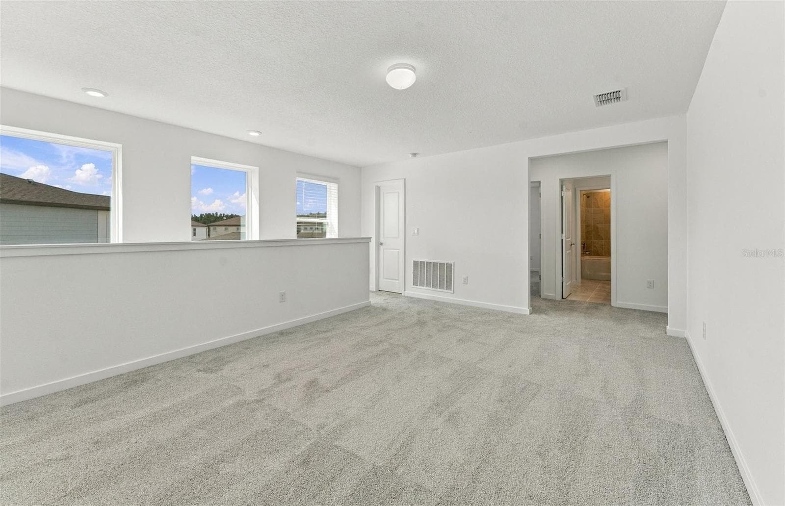 Versatile Loft - 1391 ALLAGASH DR, ZEPHYRHILLS