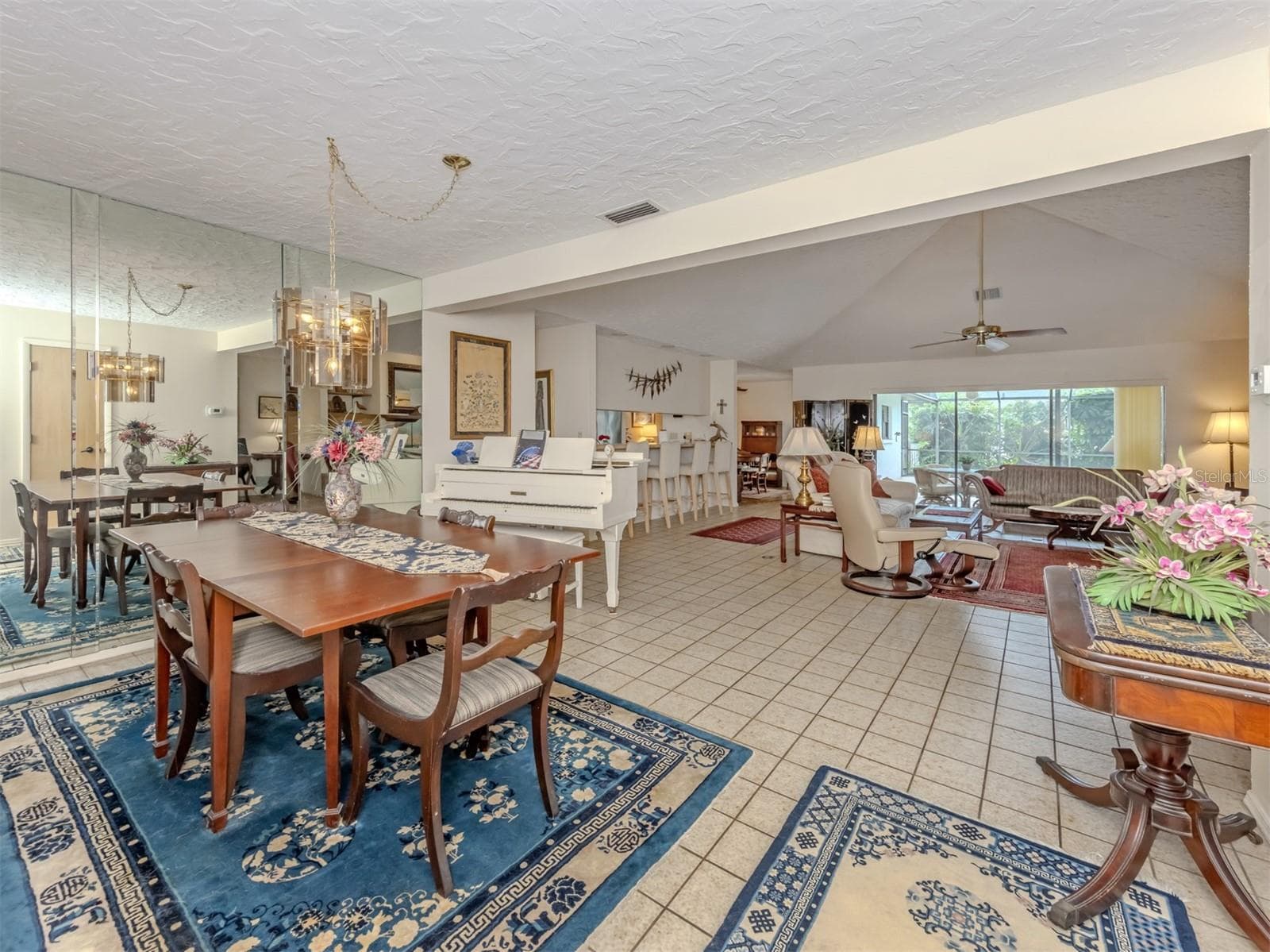 Single Family Residence at 1250 WATERSIDE LN, VENICE, photo 4 of 32