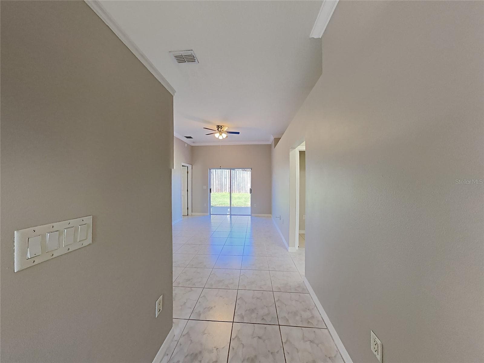 Single Family Residence at 11706 BROAD OAK CT, ORLANDO, photo 3 of 32