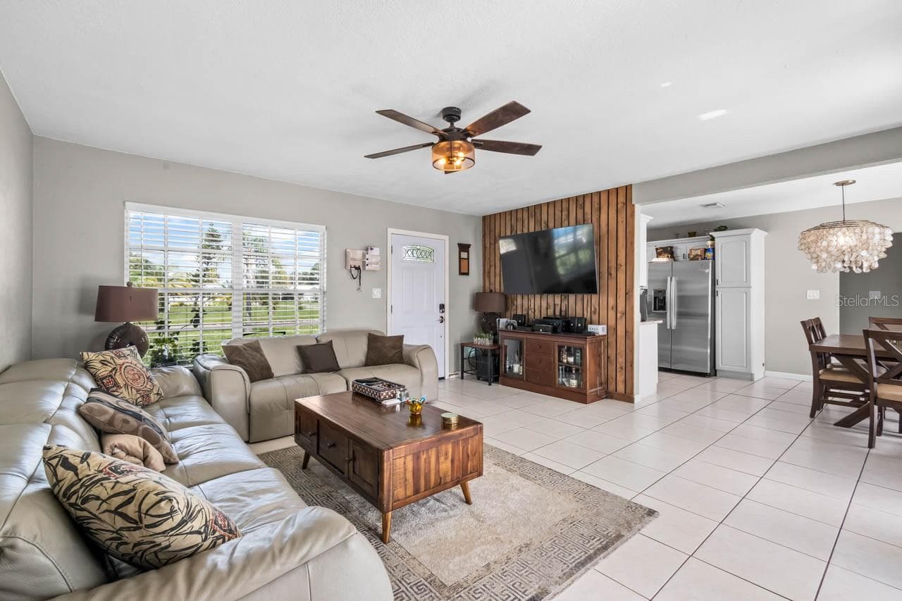 Single Family Residence at 500 FLORIDA CIR S, APOLLO BEACH, photo 10 of 52