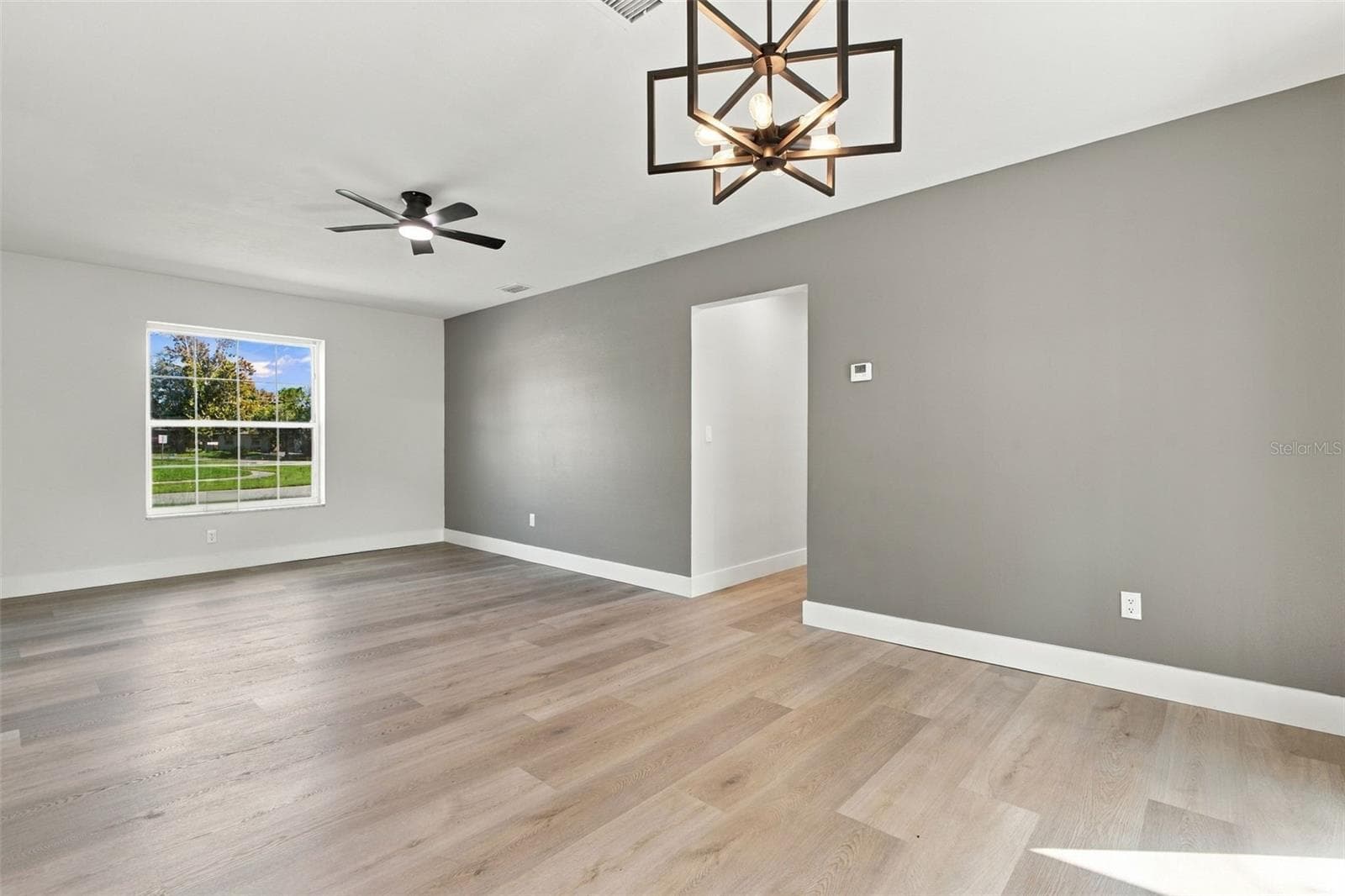 Single Family Residence at 1321 FOUNTAINHEAD DR, DELTONA, photo 6 of 35