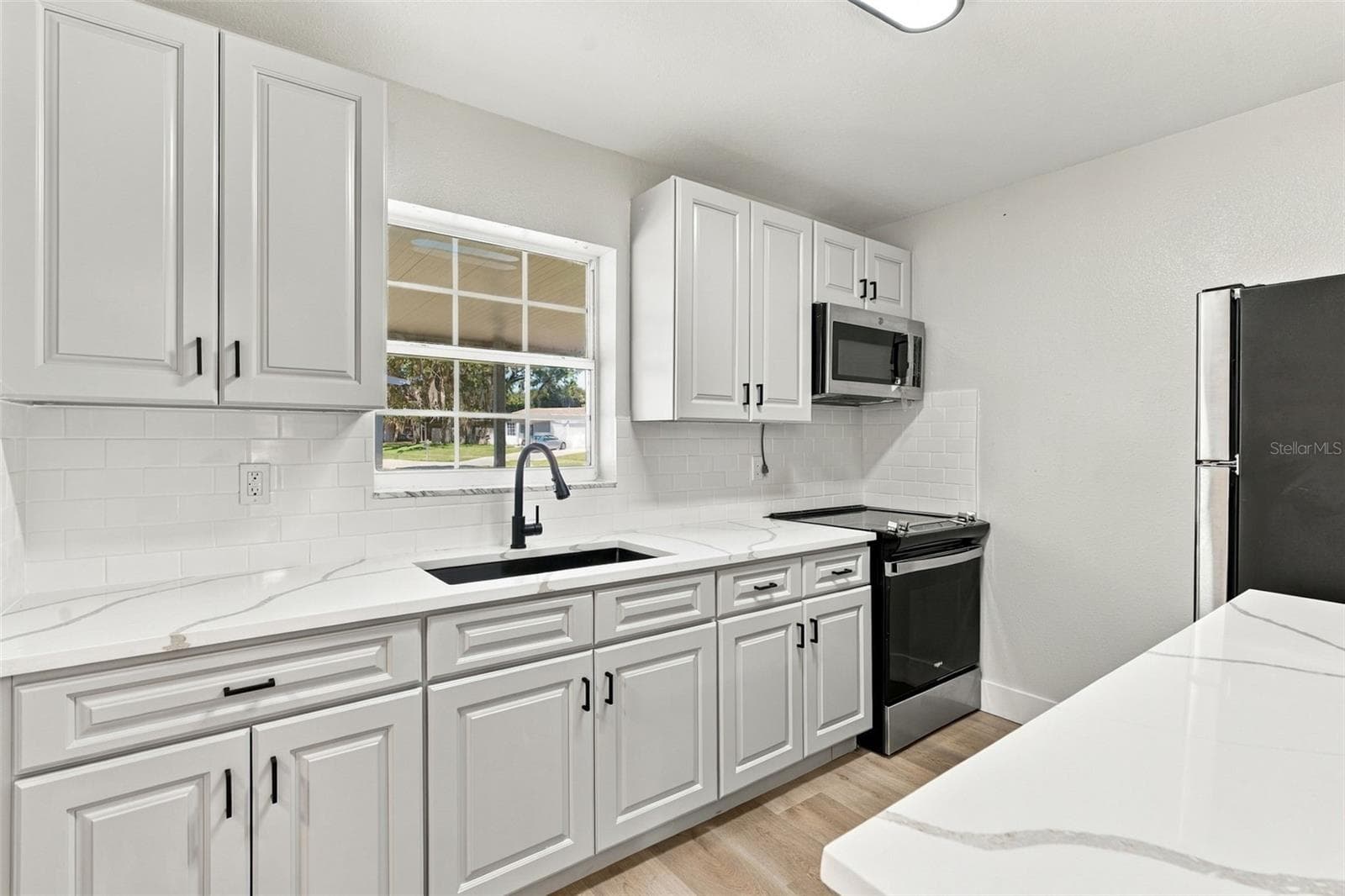 Kitchen - 1321 FOUNTAINHEAD DR, DELTONA