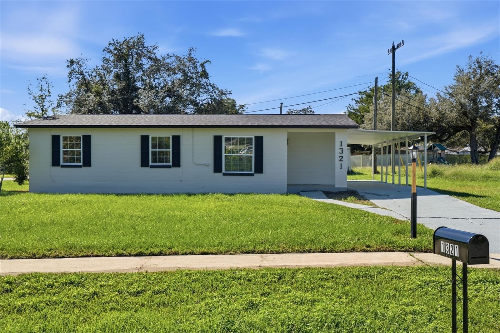 Single Family Residence at 1321 FOUNTAINHEAD DR, DELTONA, photo 24 of 35