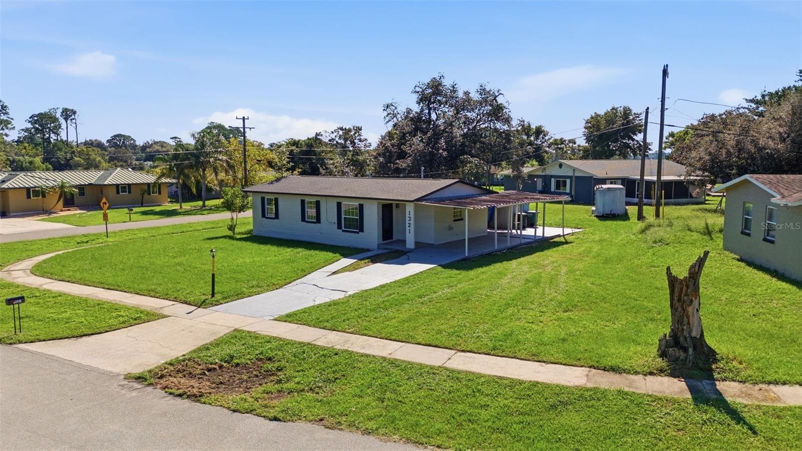 Single Family Residence at 1321 FOUNTAINHEAD DR, DELTONA, photo 27 of 35
