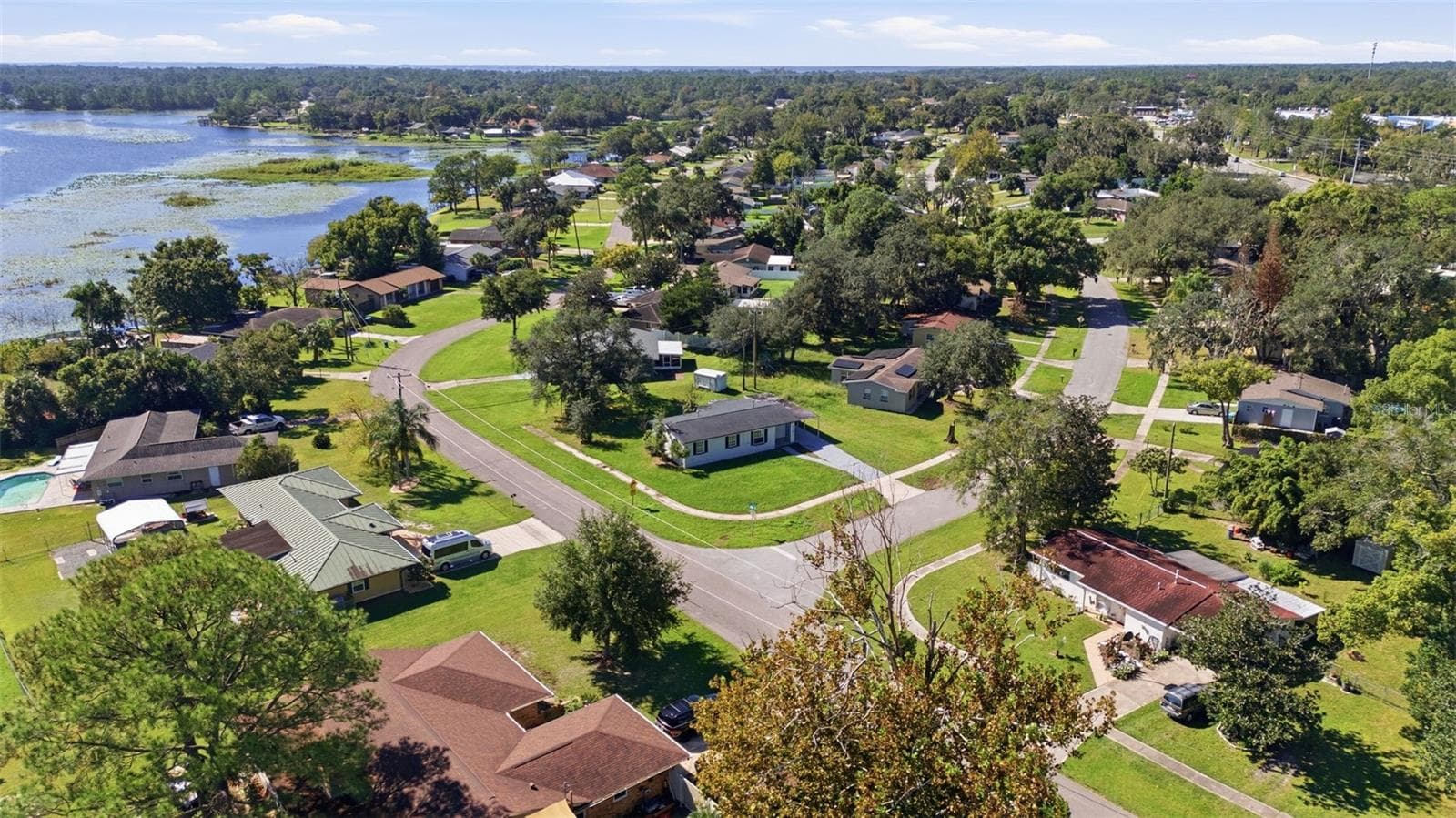 Single Family Residence at 1321 FOUNTAINHEAD DR, DELTONA, photo 29 of 35
