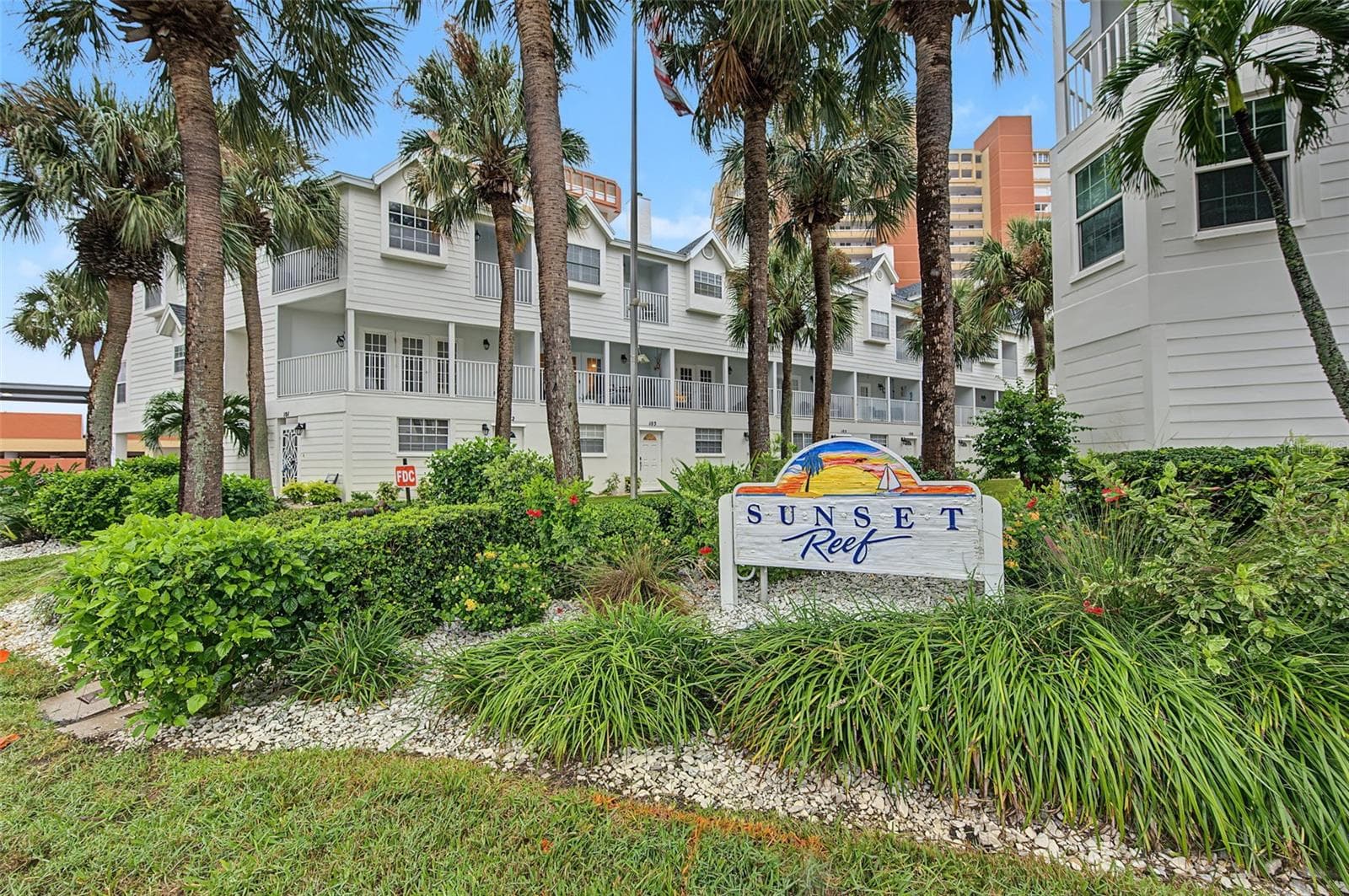 17960 GULF BLVD #118