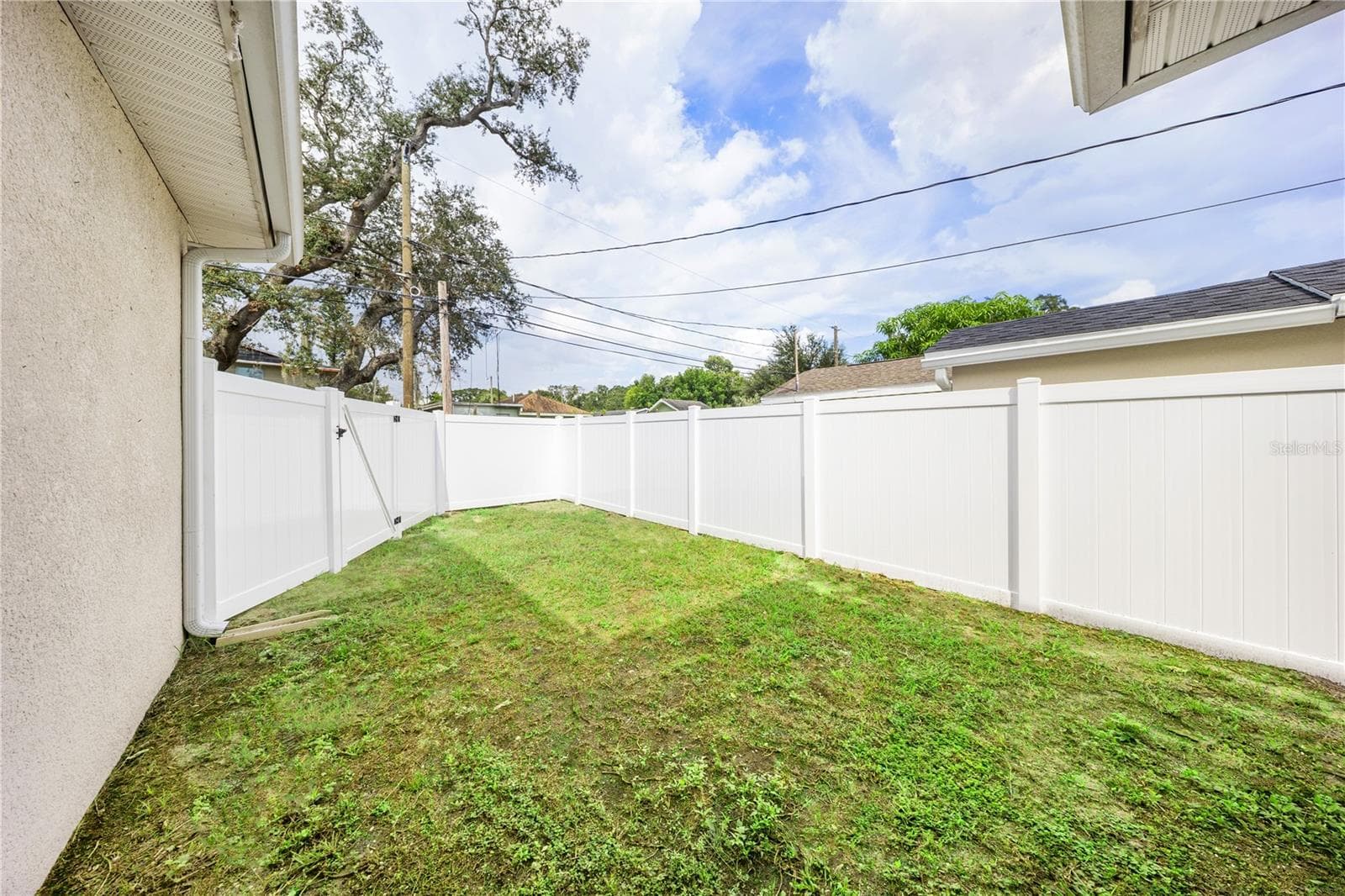 Single Family Residence at 3725 57TH AVE N, ST PETERSBURG, photo 36 of 43