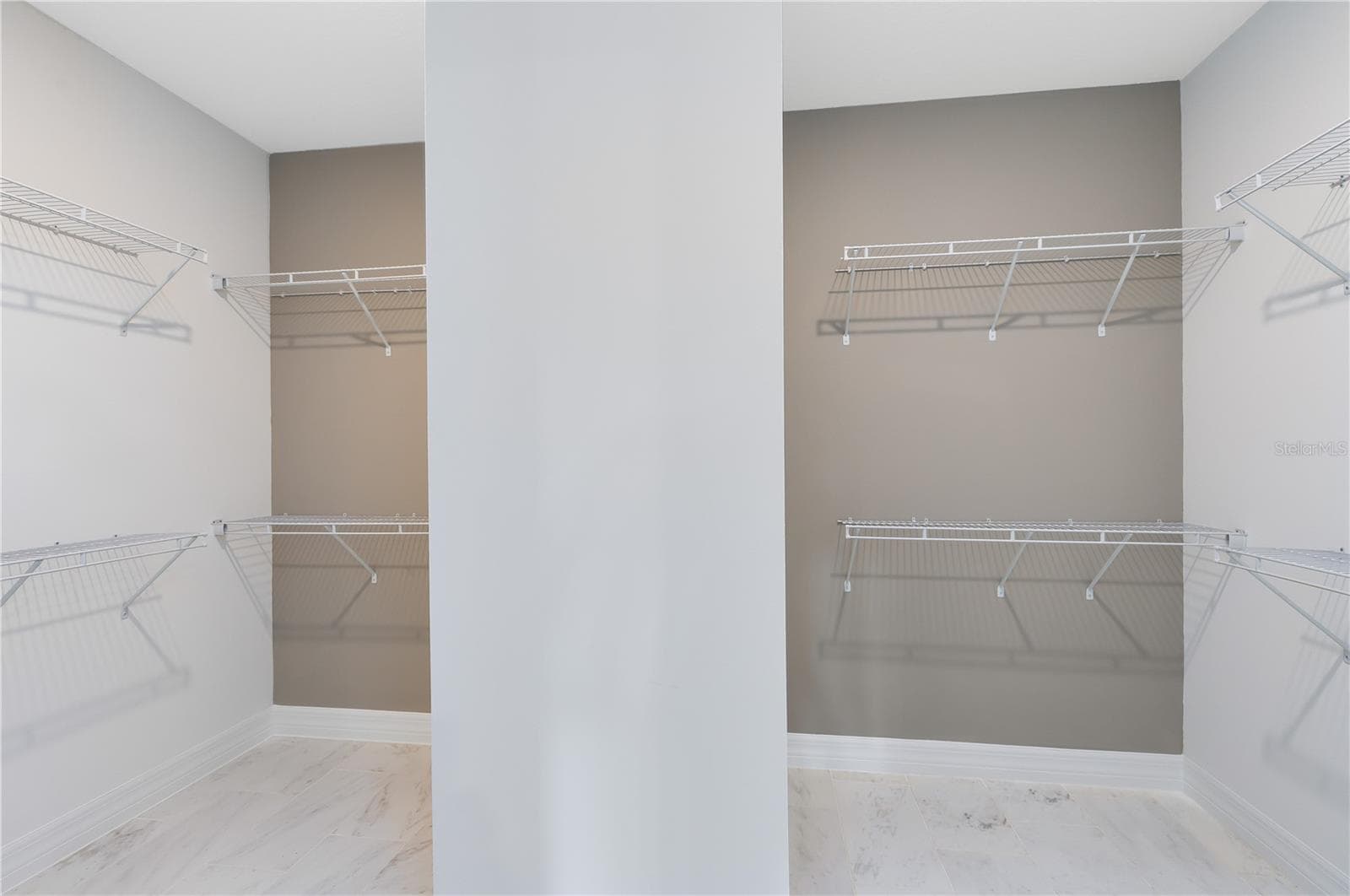 Model Home Design Only. Pictures and furnishings are for illustrative purposes only. Elevations, colors and options may vary. Furniture is for model home staging only. - 4908 HANDSOME HILLS DRIVE, MOUNT DORA