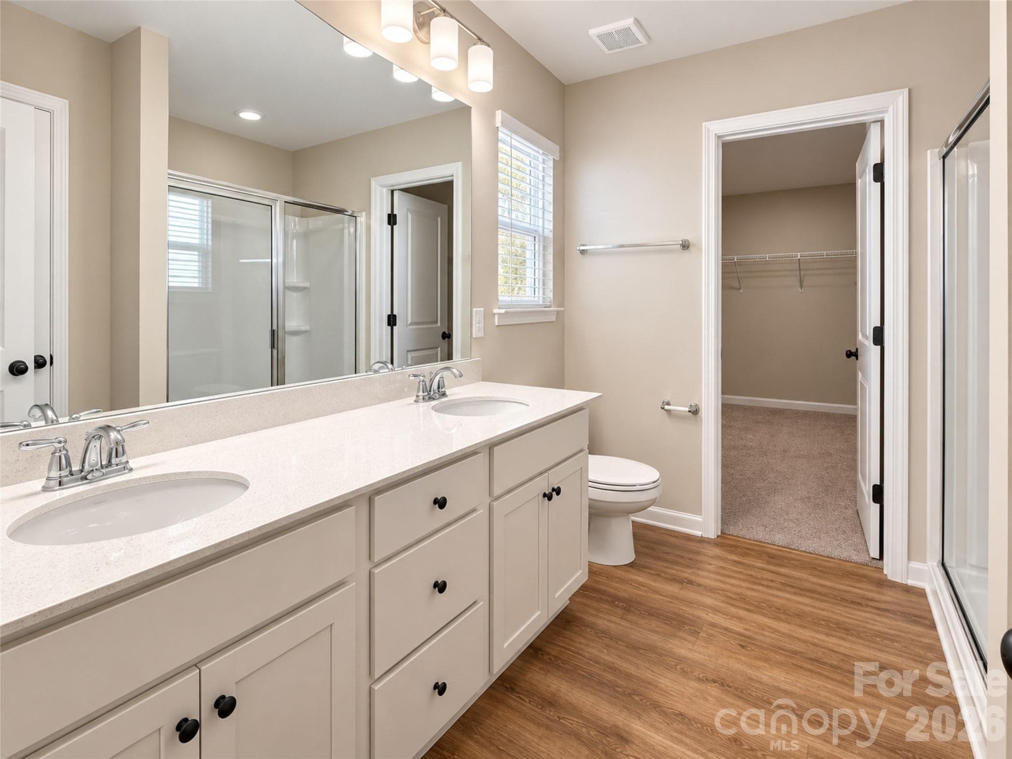 Single Family Residence at 8908 Sawyer Run Court, Charlotte, photo 8 of 17