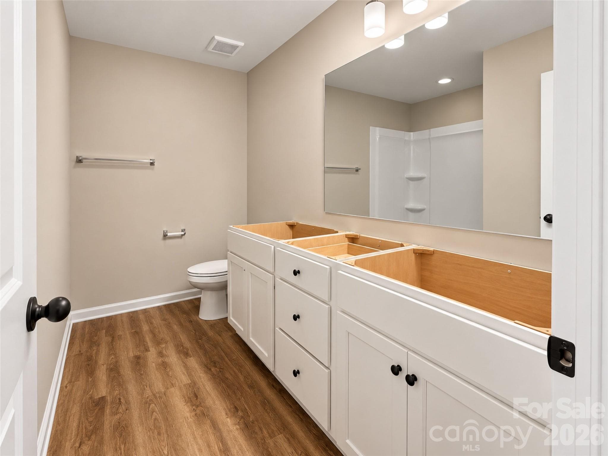 Single Family Residence at 8908 Sawyer Run Court, Charlotte, photo 13 of 17