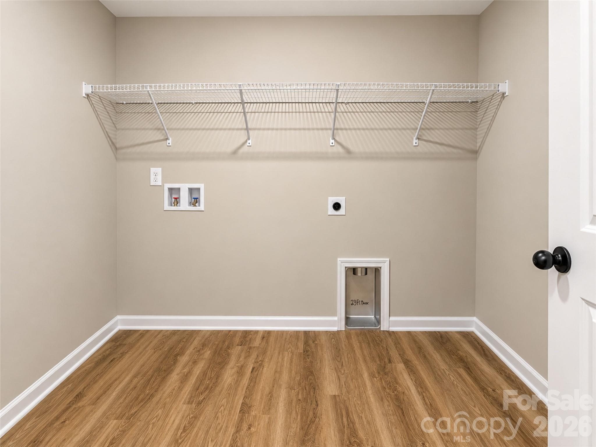 Single Family Residence at 8908 Sawyer Run Court, Charlotte, photo 15 of 17