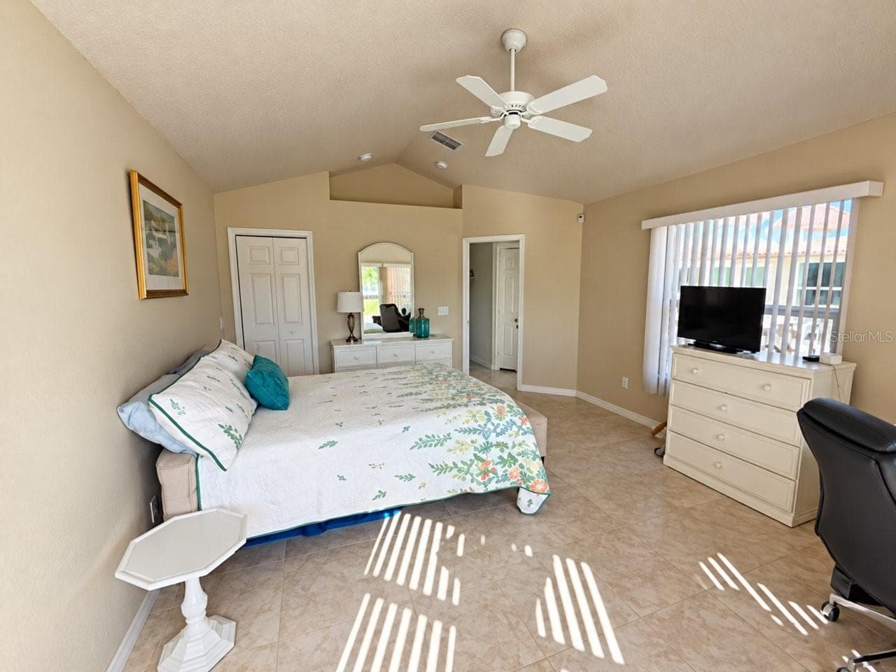 Single Family Residence at 393 VISTA WOOD DR, VENICE, photo 29 of 35