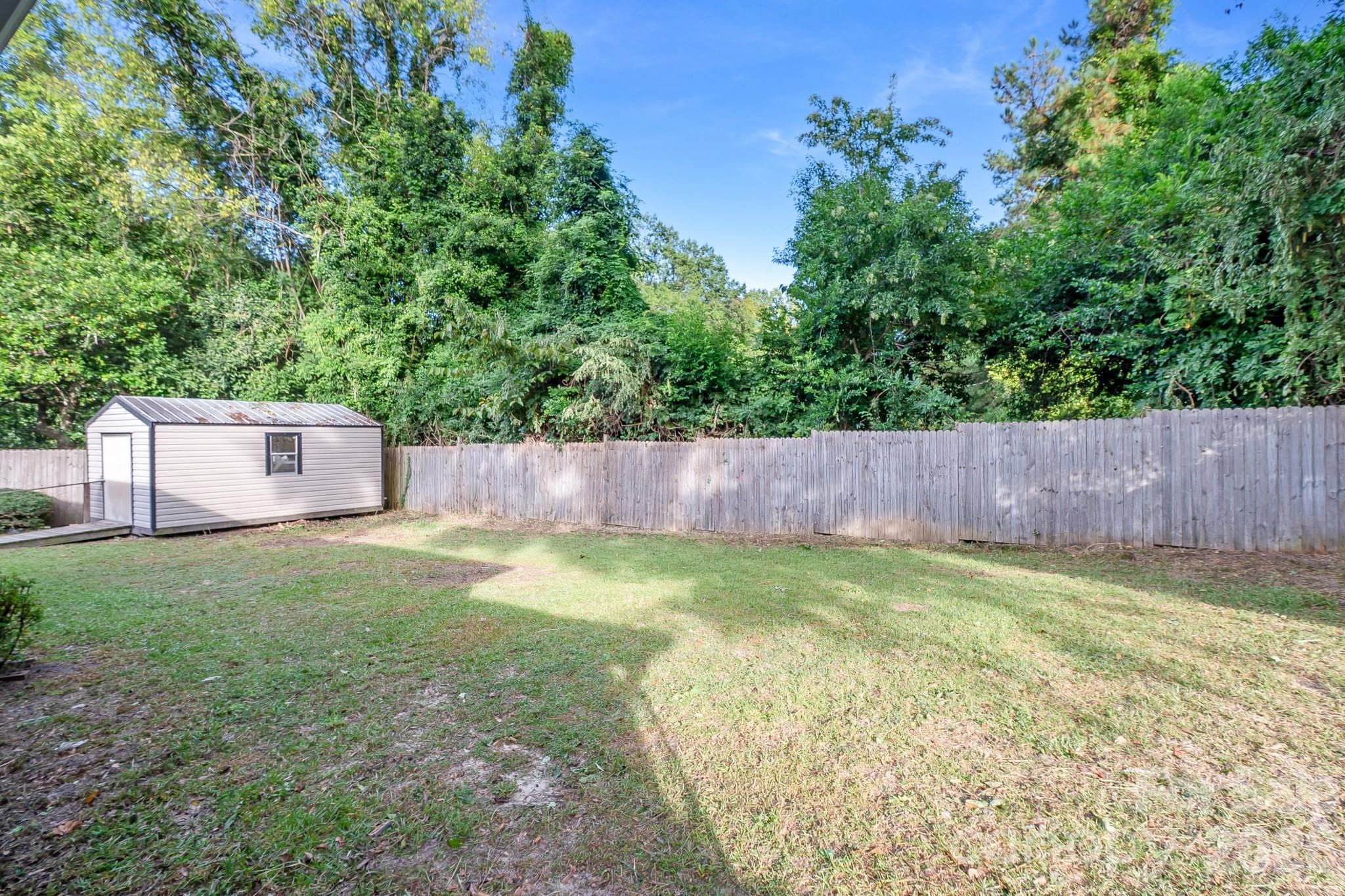 Single Family Residence at 304 Sumter Street, Kershaw, photo 7 of 32
