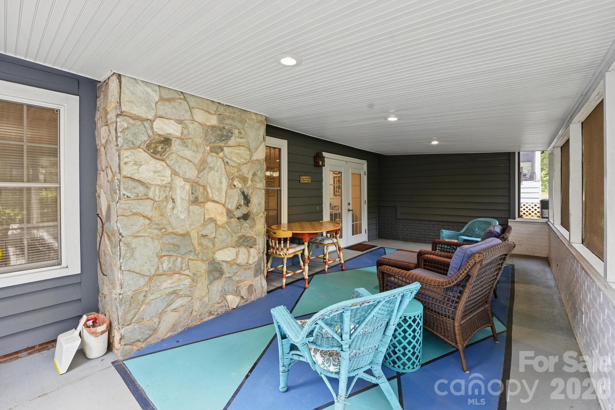 Enjoy the beautiful weather while listening to the birds in your private retreat - 420 English Ivy Court, Fort Mill