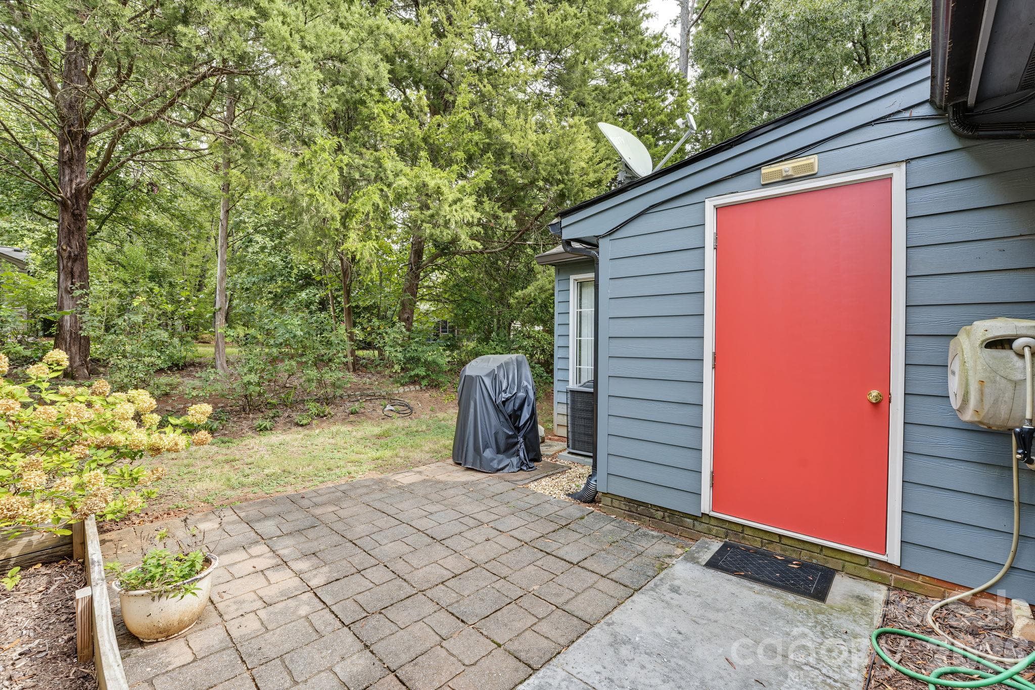 Outdoor patio with storage shed - 420 English Ivy Court, Fort Mill